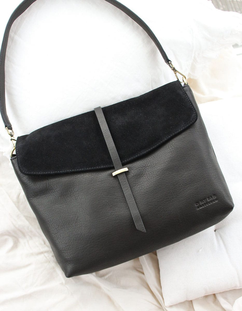 ella_black_suede_soft_grain_leather_lifestyleshoot21_WEB_1200x