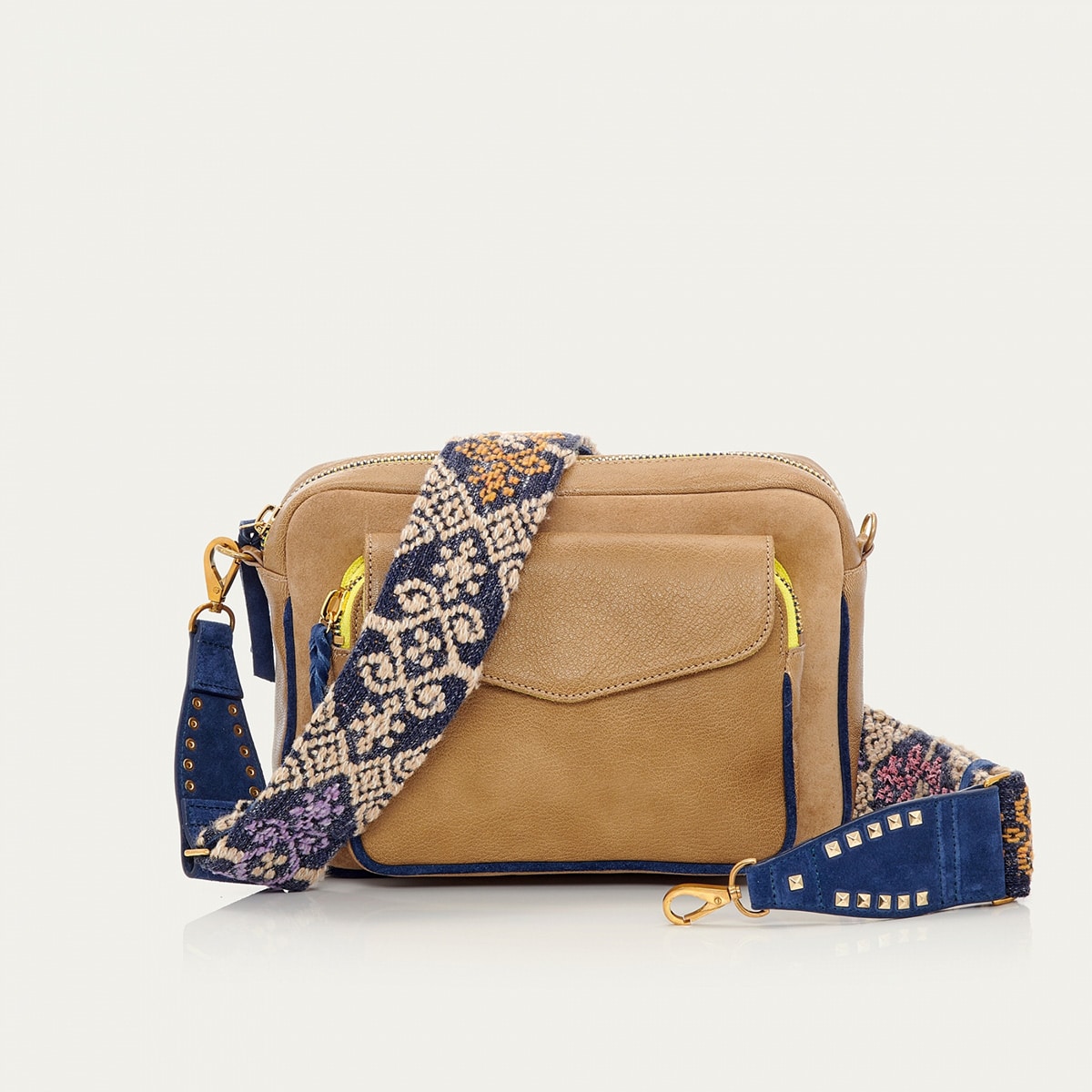 sand-leather-bag-big-charly_1200px