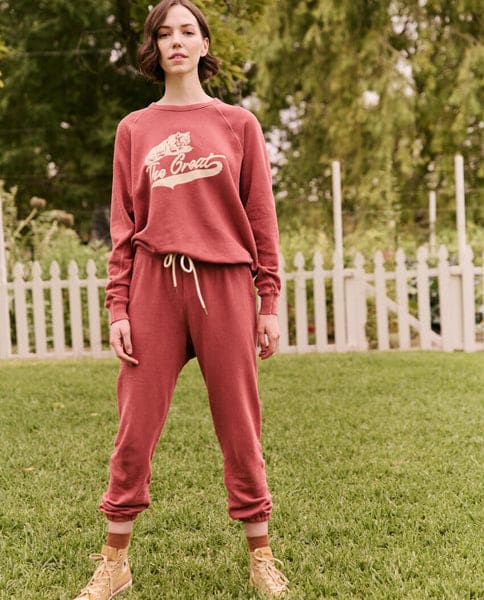 the-great-college-sweatshirt-washed-brick-cougar-graphic_3