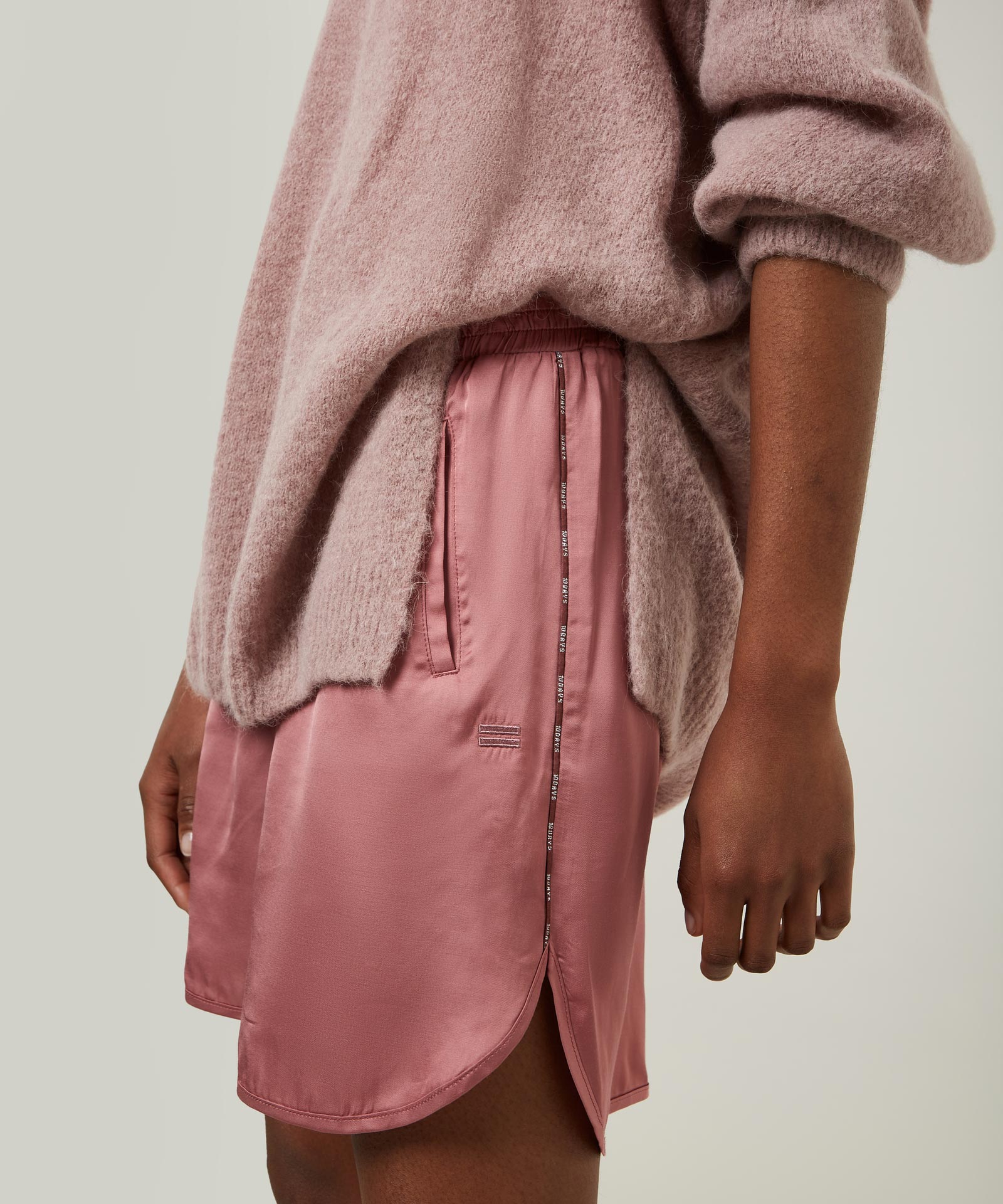 10Days_v-neck-sweater_7