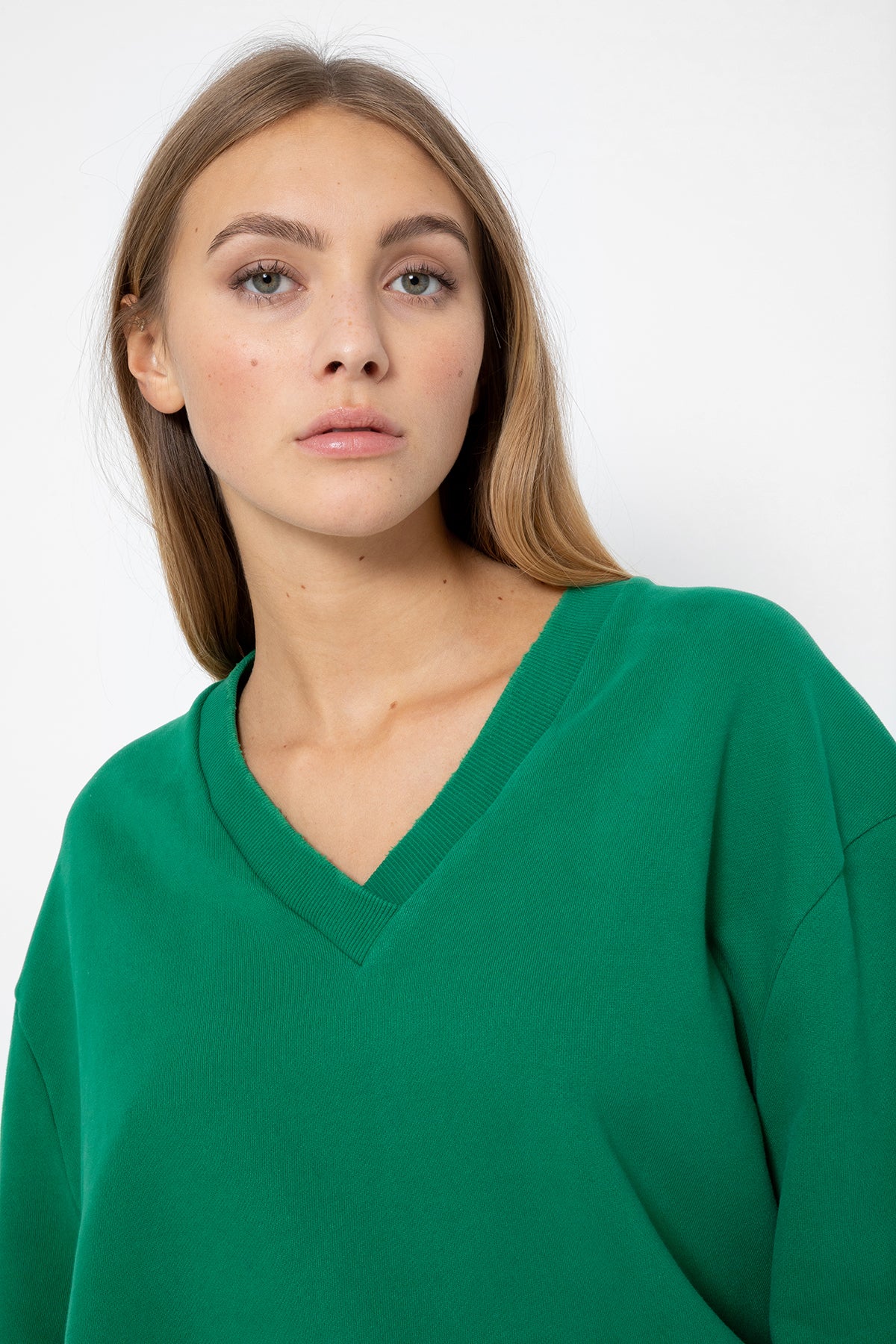 Ame_Gaudi_Sweater_Green_4