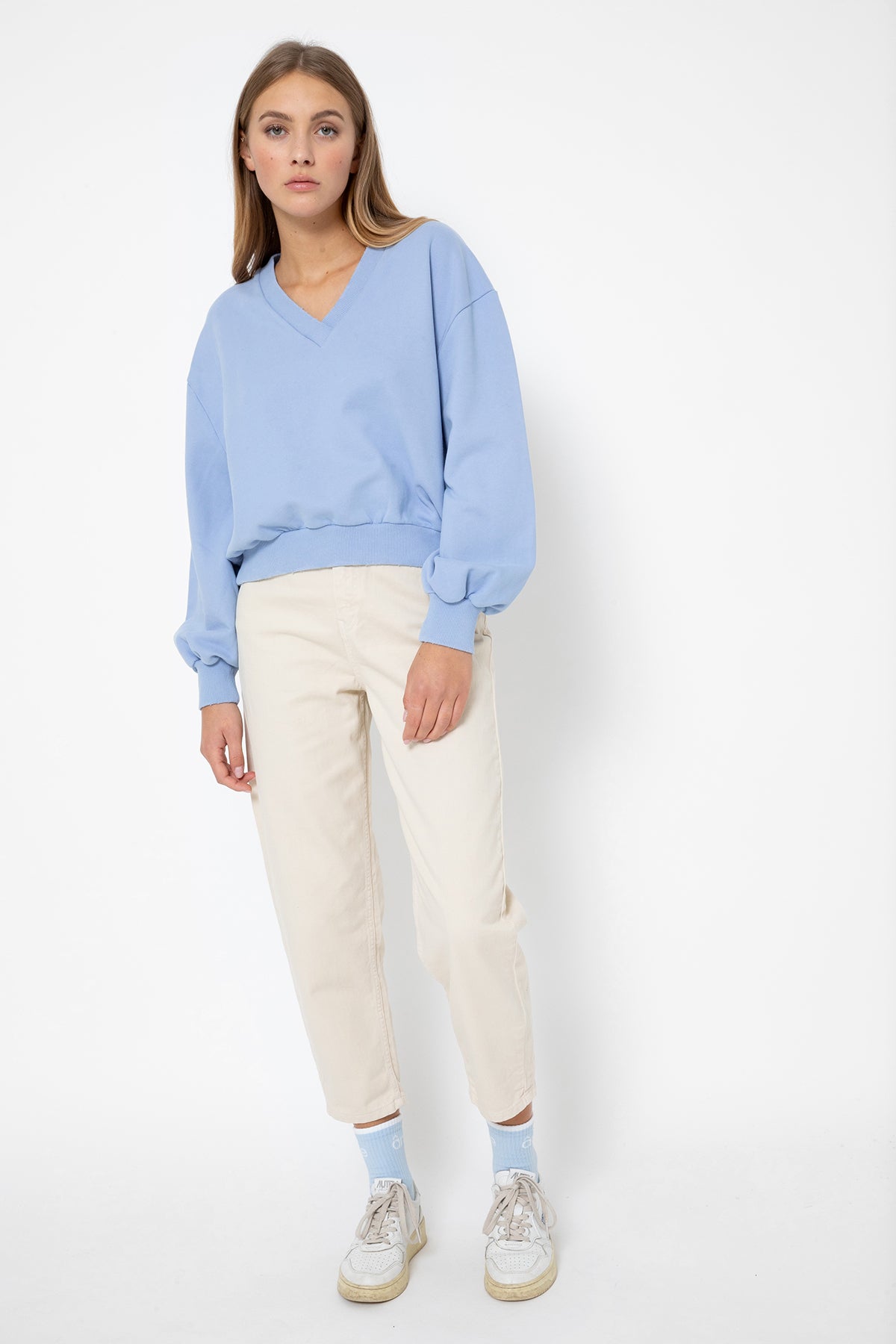Ame_Gaudi_Sweater_Serenity_Blue_1