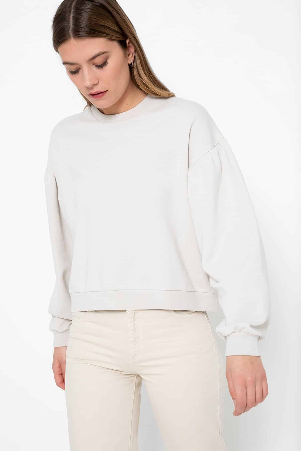 Ame_Grande_sweater_Cray_1