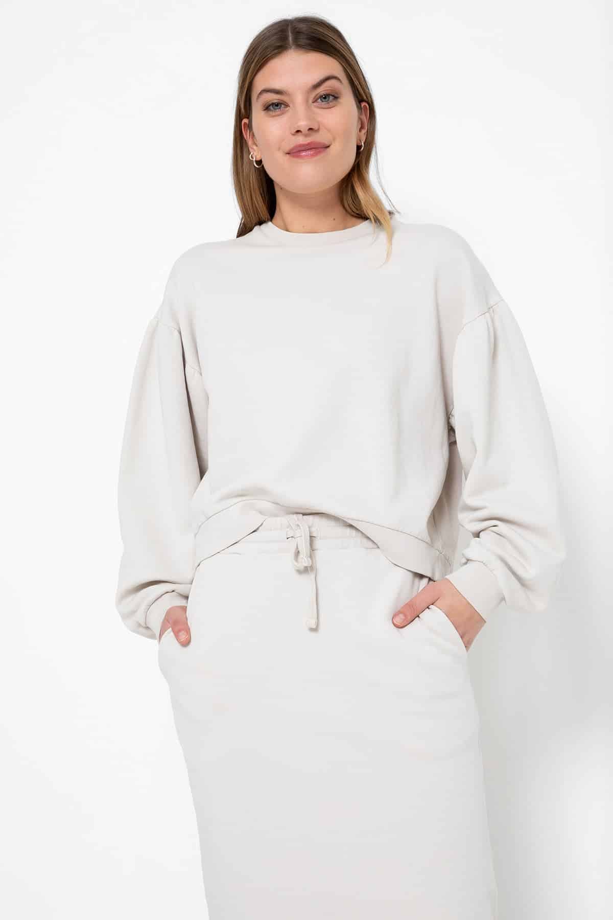 Ame_Grande_sweater_Cray_2