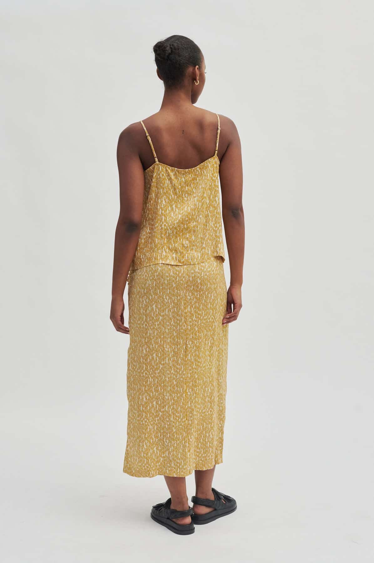 Second-Female_RATTAN-top_3