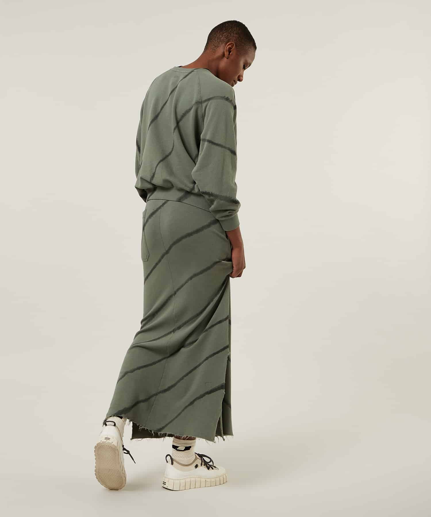 10DAYS_LONG-SKIRT- SPRAY-DYE_4