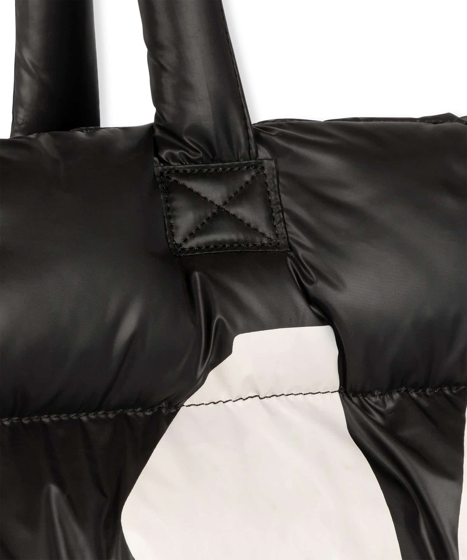 10DAYS_PILLOW-SHOPPER_Black_2