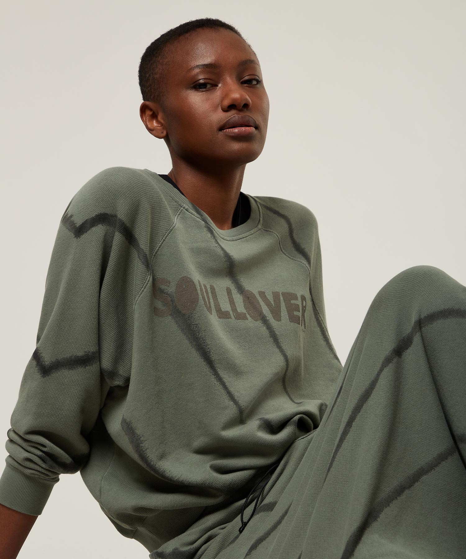 10DAYS_SWEATER-SOUL-SPRAY-DYE_3