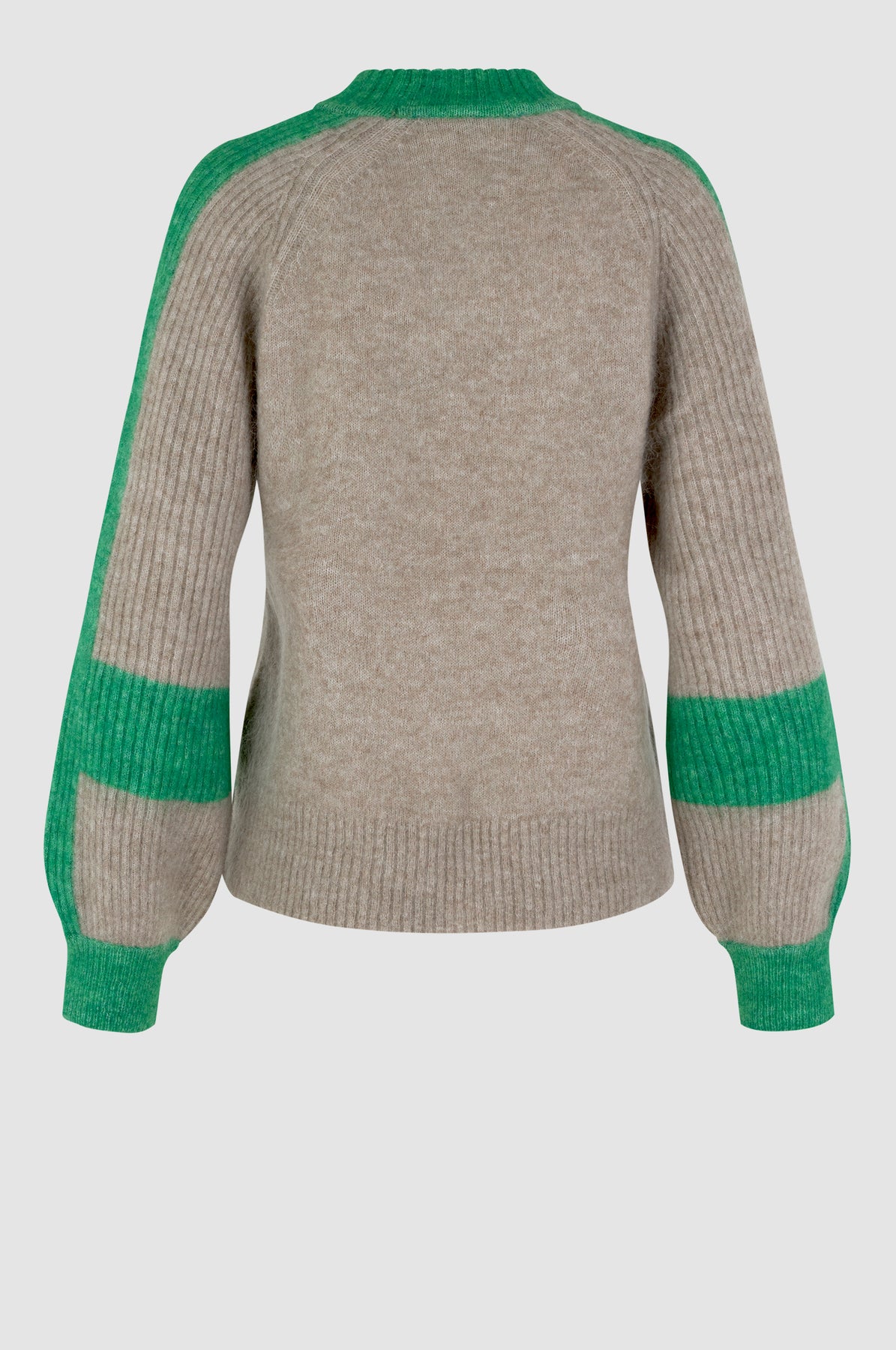 Second-Female_Bera-Knit_7