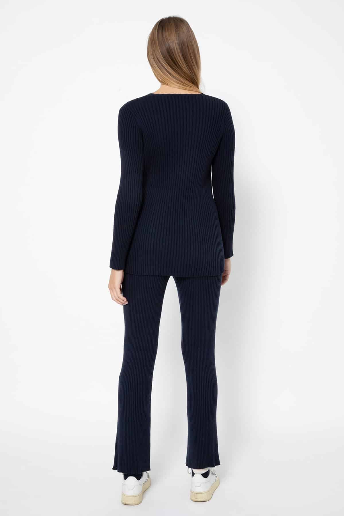 AW22_AME_281_1200x