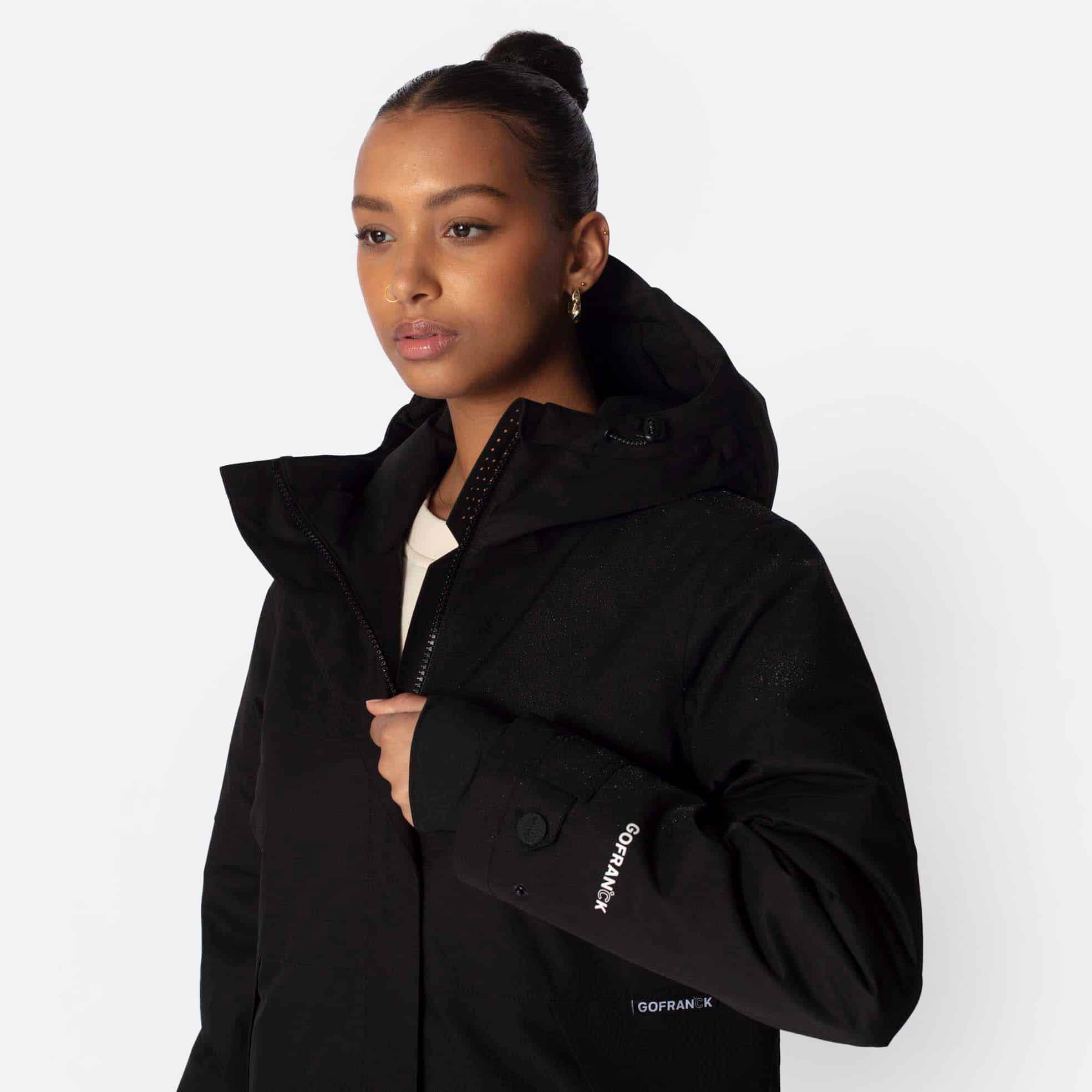 GOFRANCK_AW22_WIND SPEED_DEEP BLACK_DETAIL 1