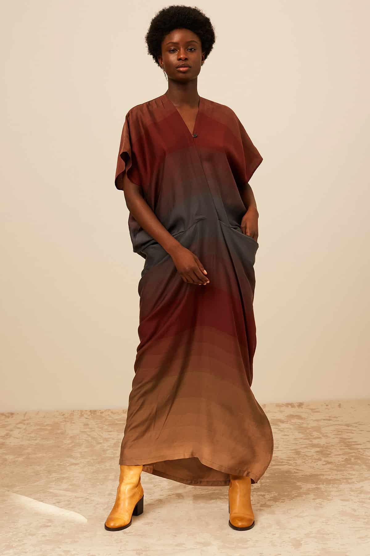 Humanoid_ROSANA_dress_2