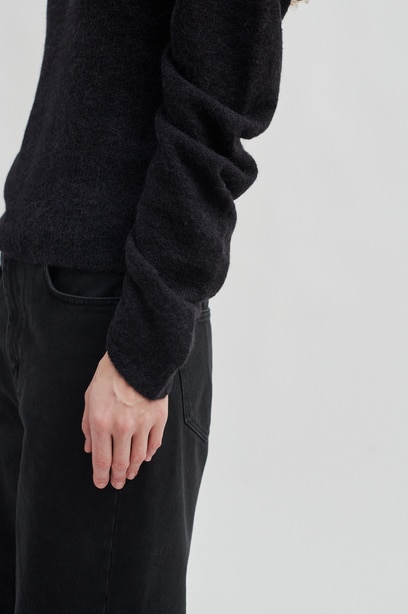 Second-Feamle_ELIRA_KNIT_BLACK_4