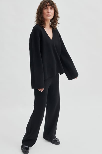 Second_Female_BALIBA-KNIT-TROUSERS_3