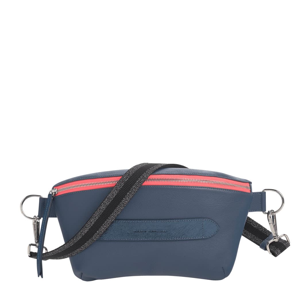 neufmille-sac-ceinture-xl-bleu-fonce-beltbag-480_1024x1024 https://marie-martens.com/collections/fw22-highlands/products/neufmille-sac-ceinture-xl-bleu-marine