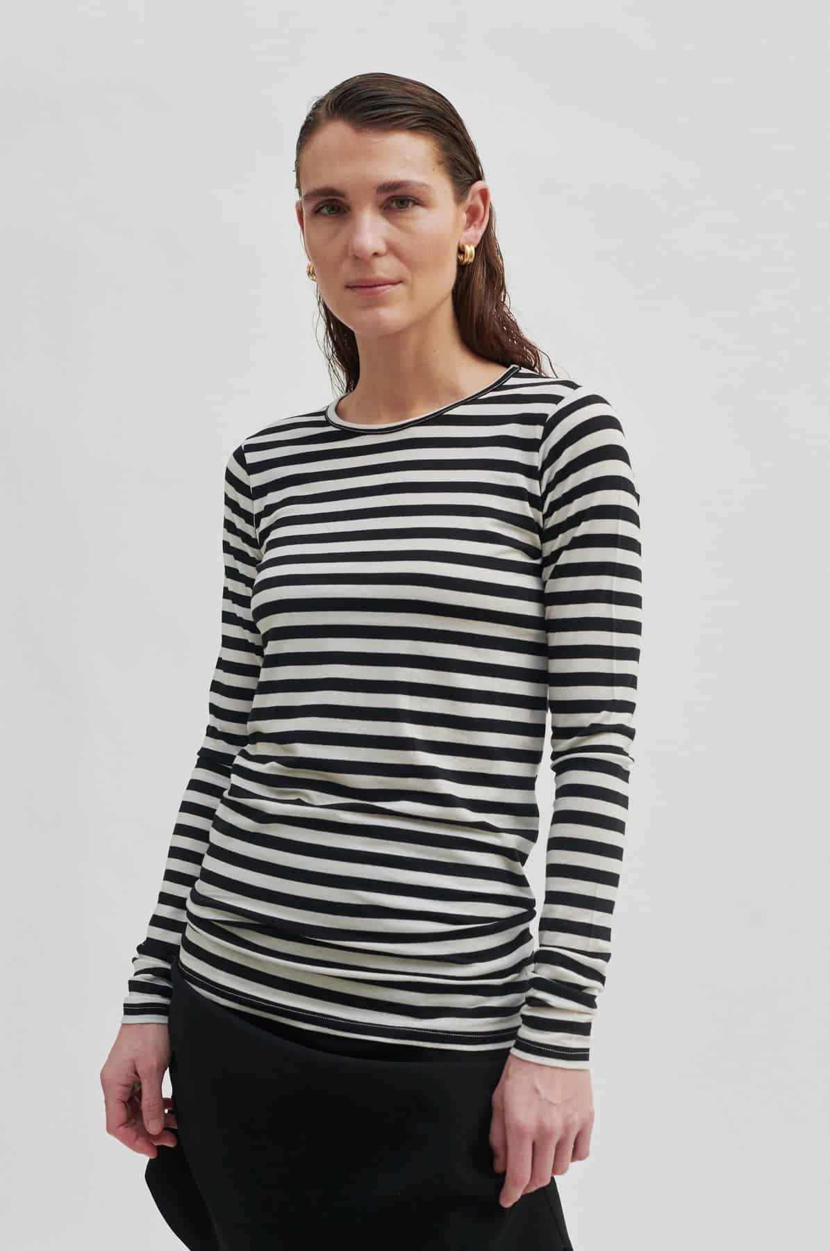 Second_Female_Melina-stripe_1