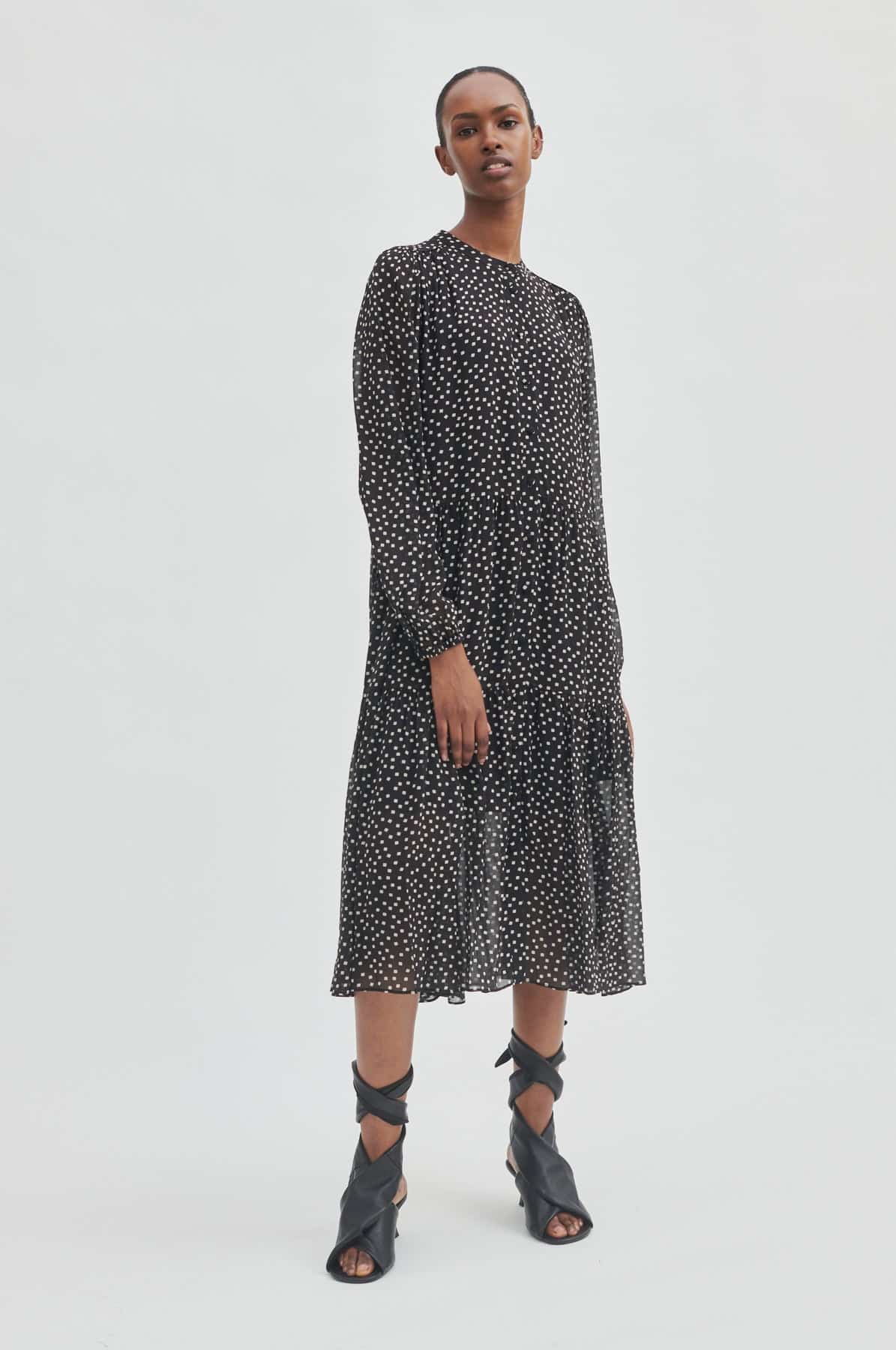 Second_Female_Stars-dress_2