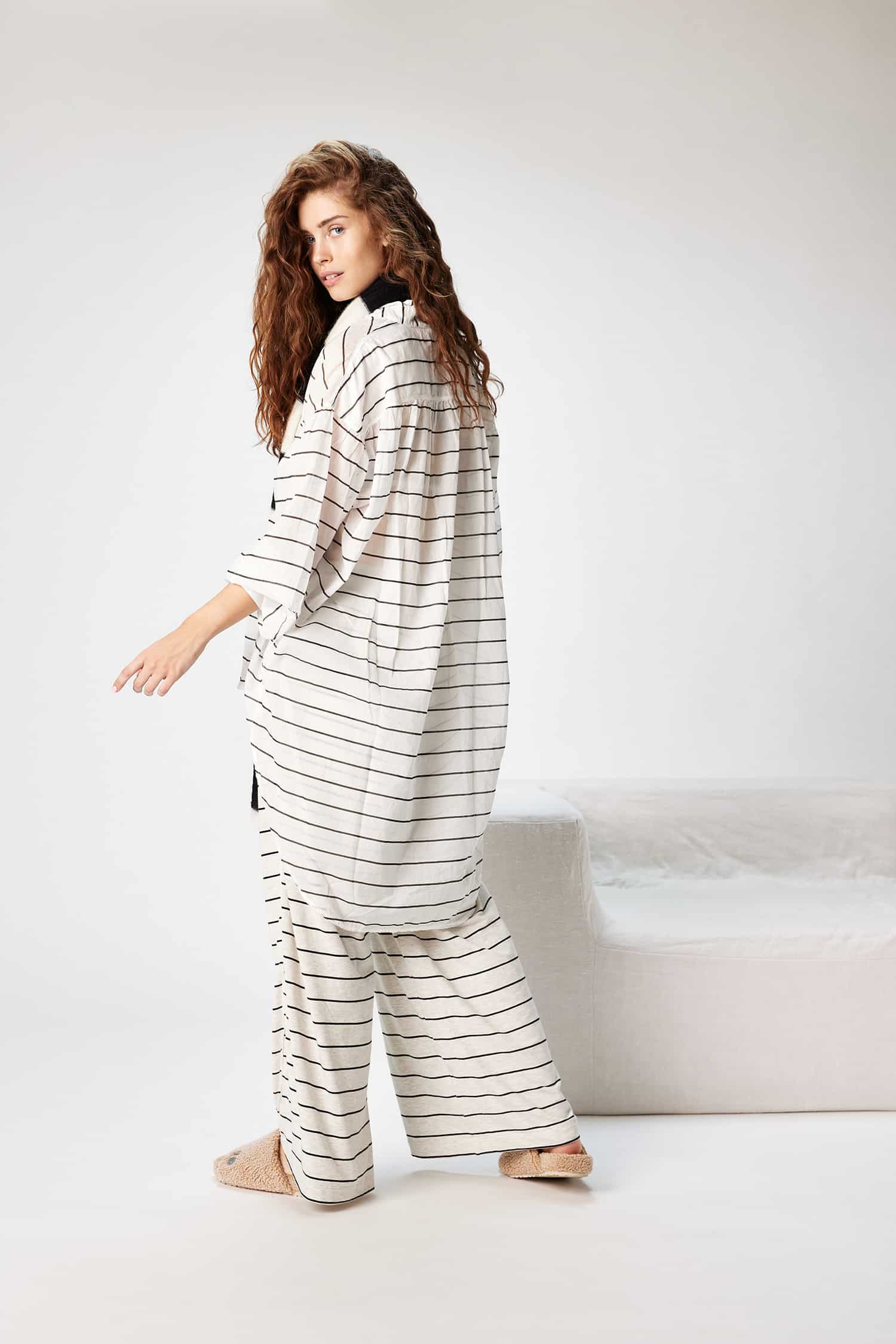 10DAYS_Oversized-blouse-stripe_2