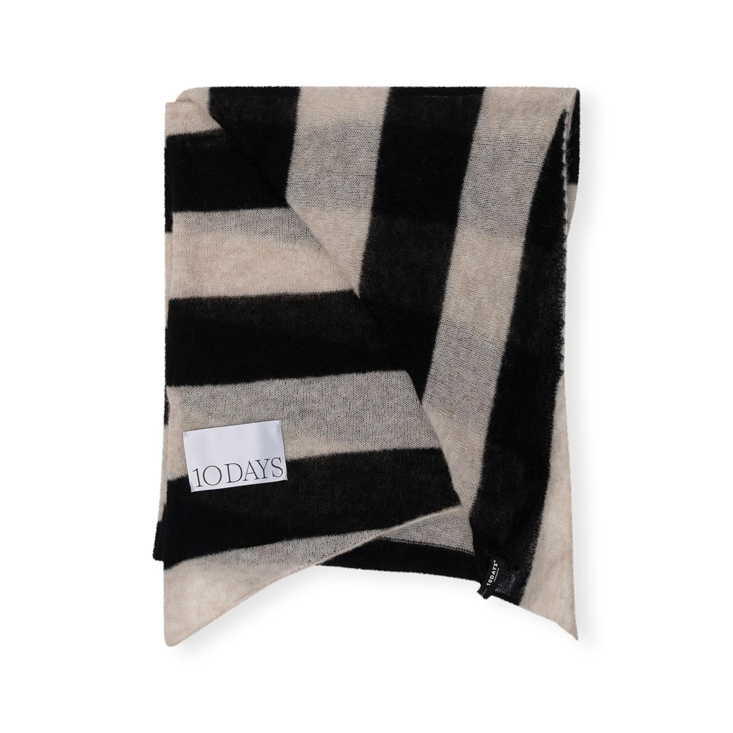 10DAYS_Scarf-knit-stripe_1