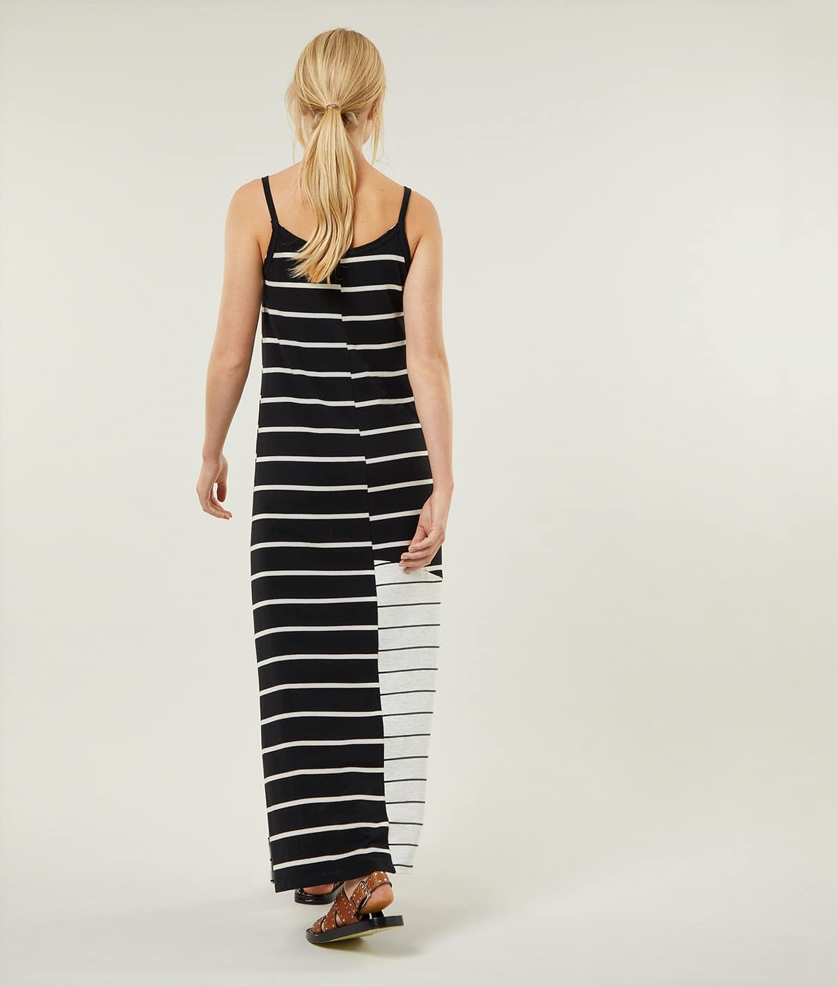 10DAYS_Strappy-dress-Stripes_5