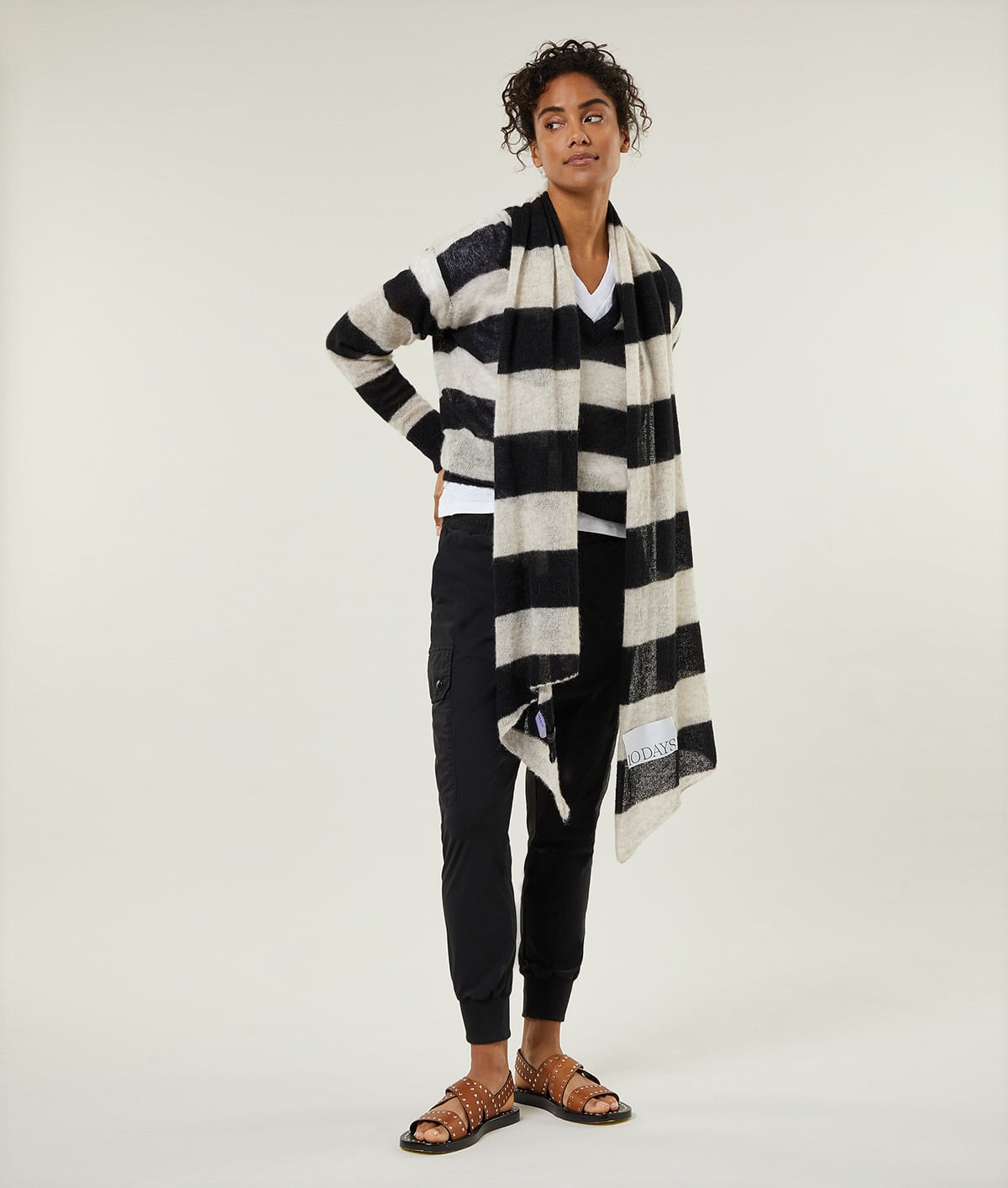 10DAYS_V-neck-sweater-stripe_5