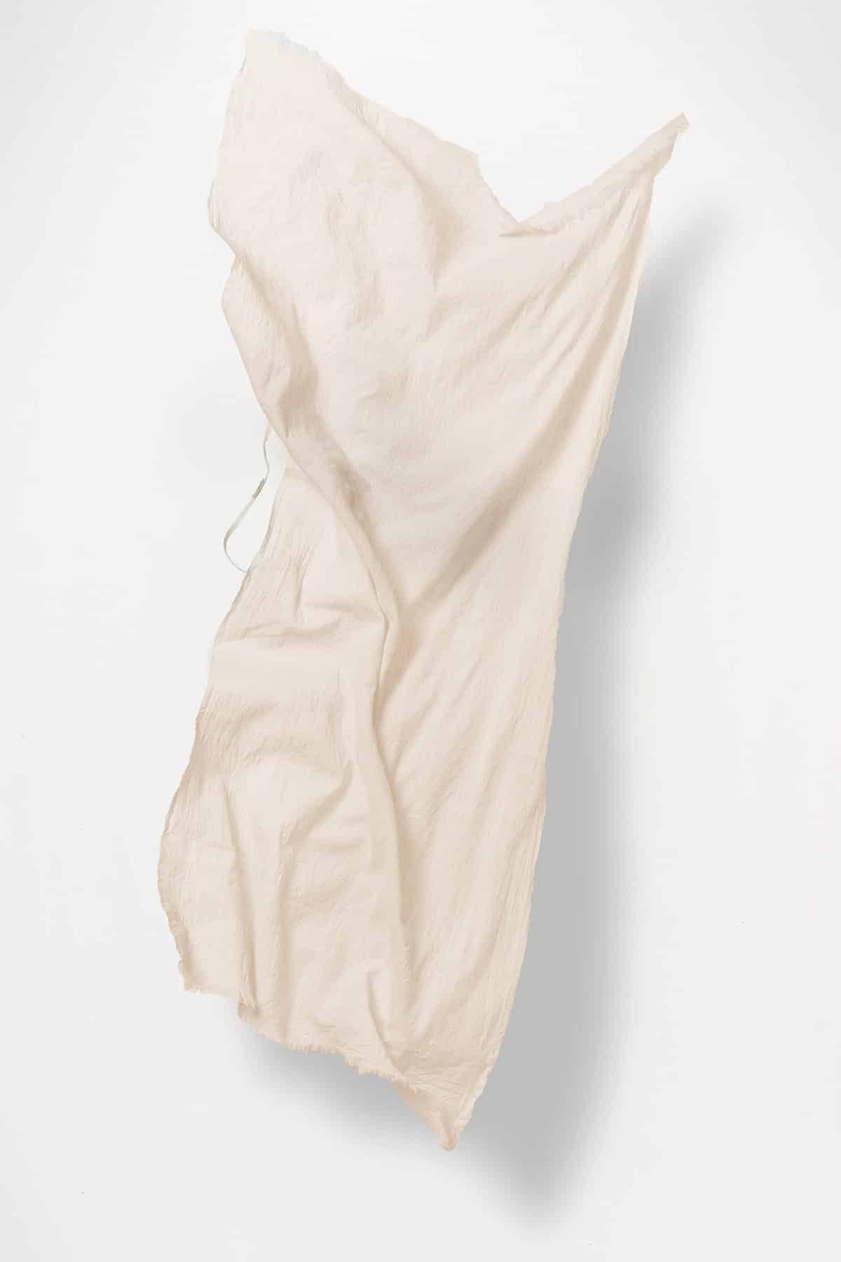 Humanoid_WAHIKO-scarf_MILK_2