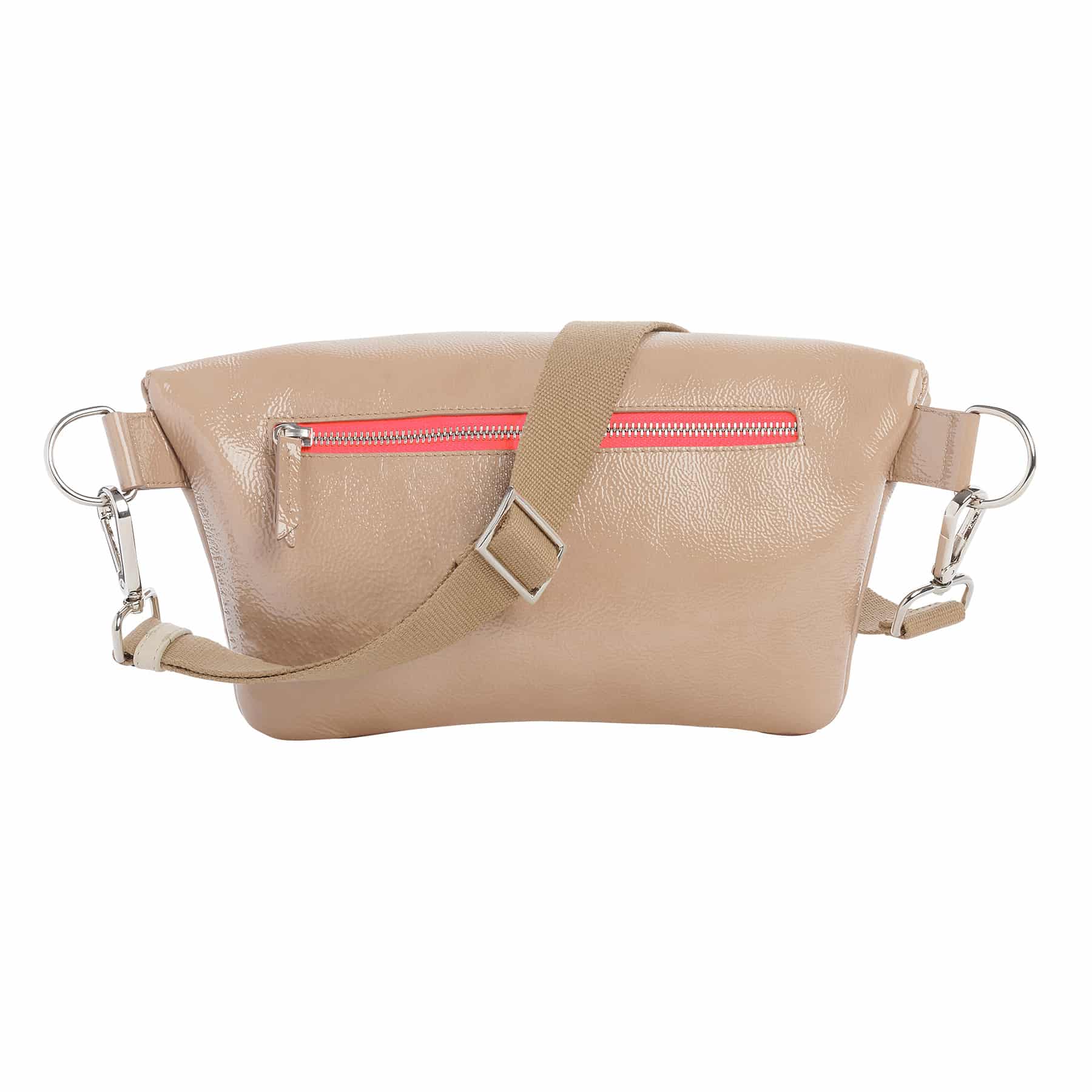Marie Martens_Neufmille_WrinkledPatent_Beige_3