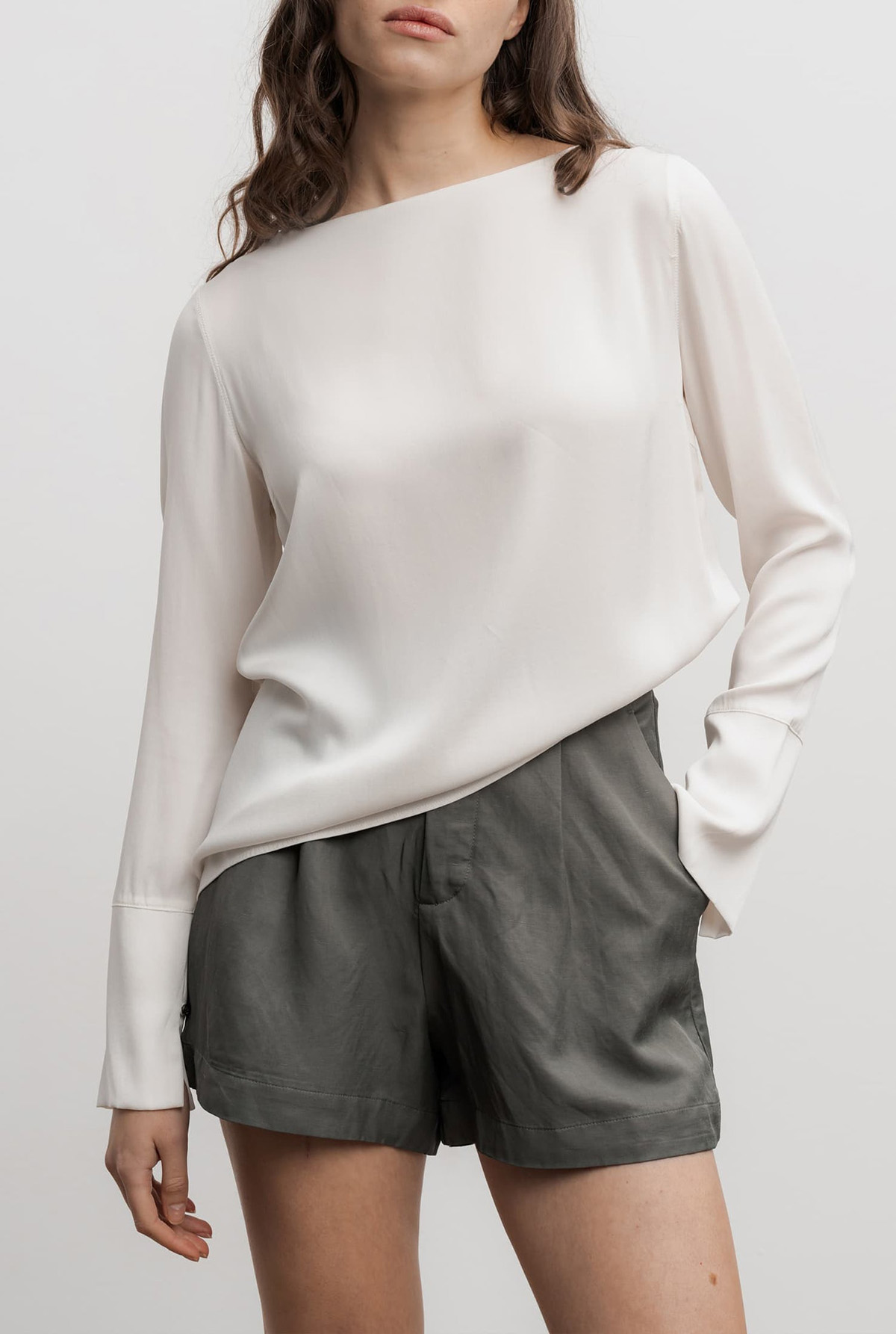 Alvar_Gallery_Kelly-Blouse_offwhite_2
