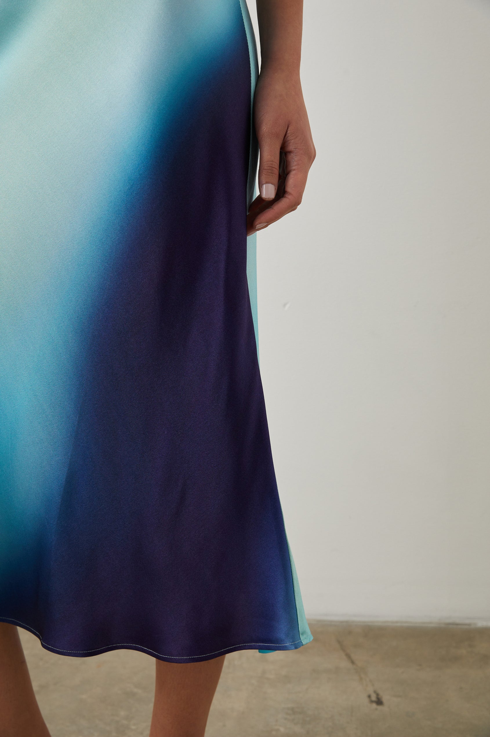 Rails_ANYA-skirt_MALIBU-WAVES_3
