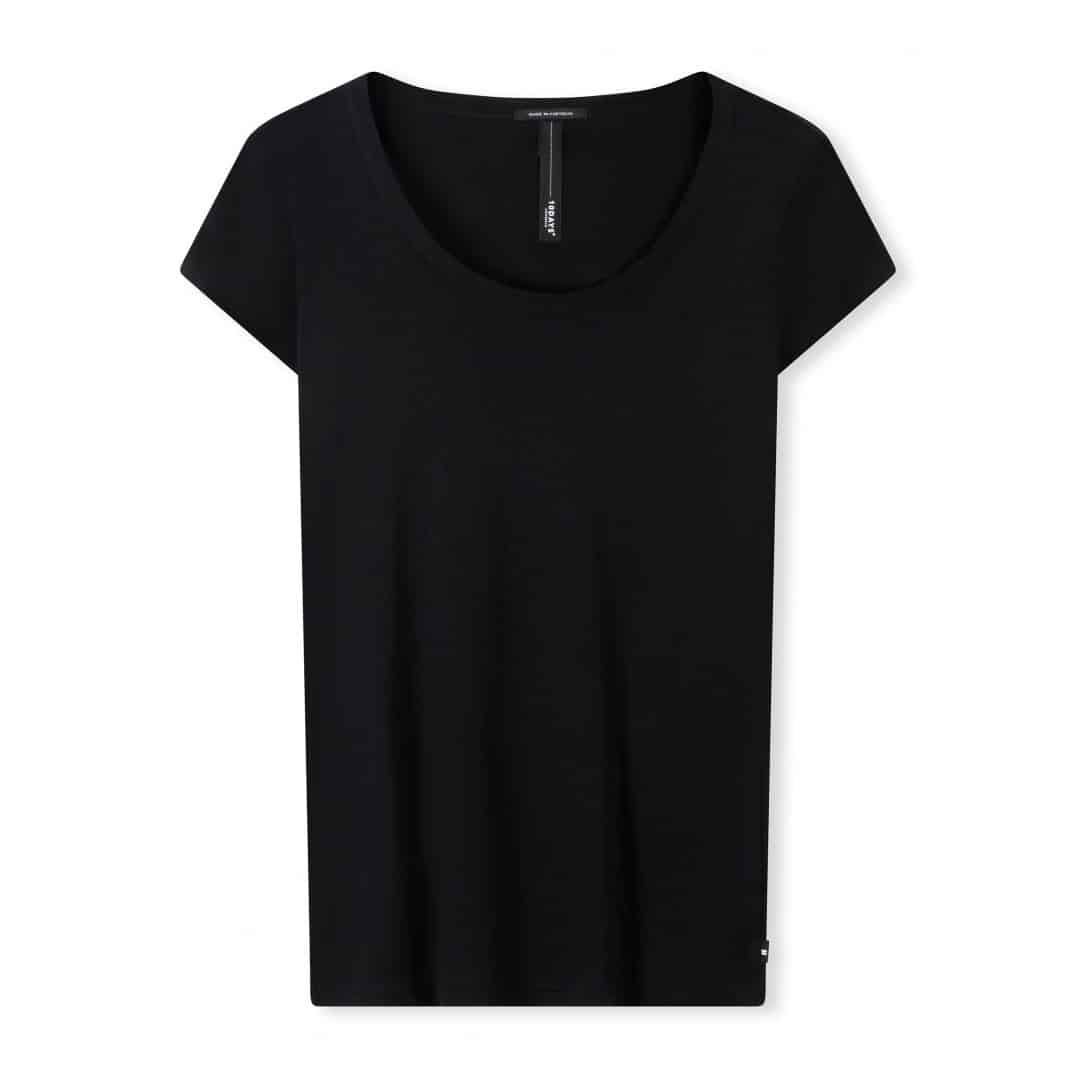 10DAYS_The-Slim-Fit-Tee_Black
