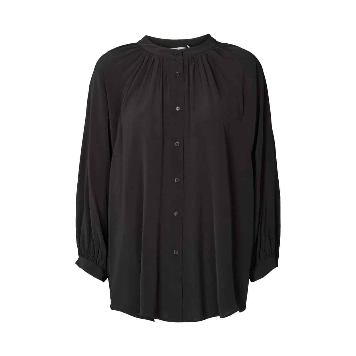 Rabens-Saloner_Buddi-shirt
