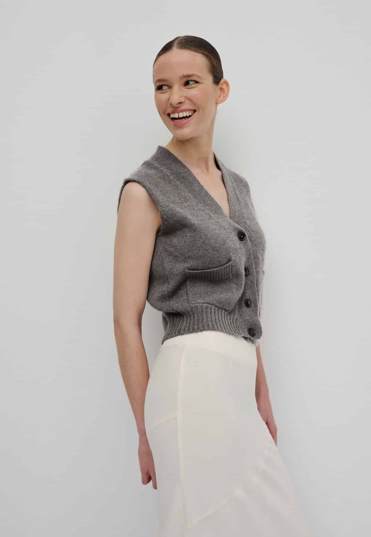 Herskind_Thea_Knit_Vest_Grey_3