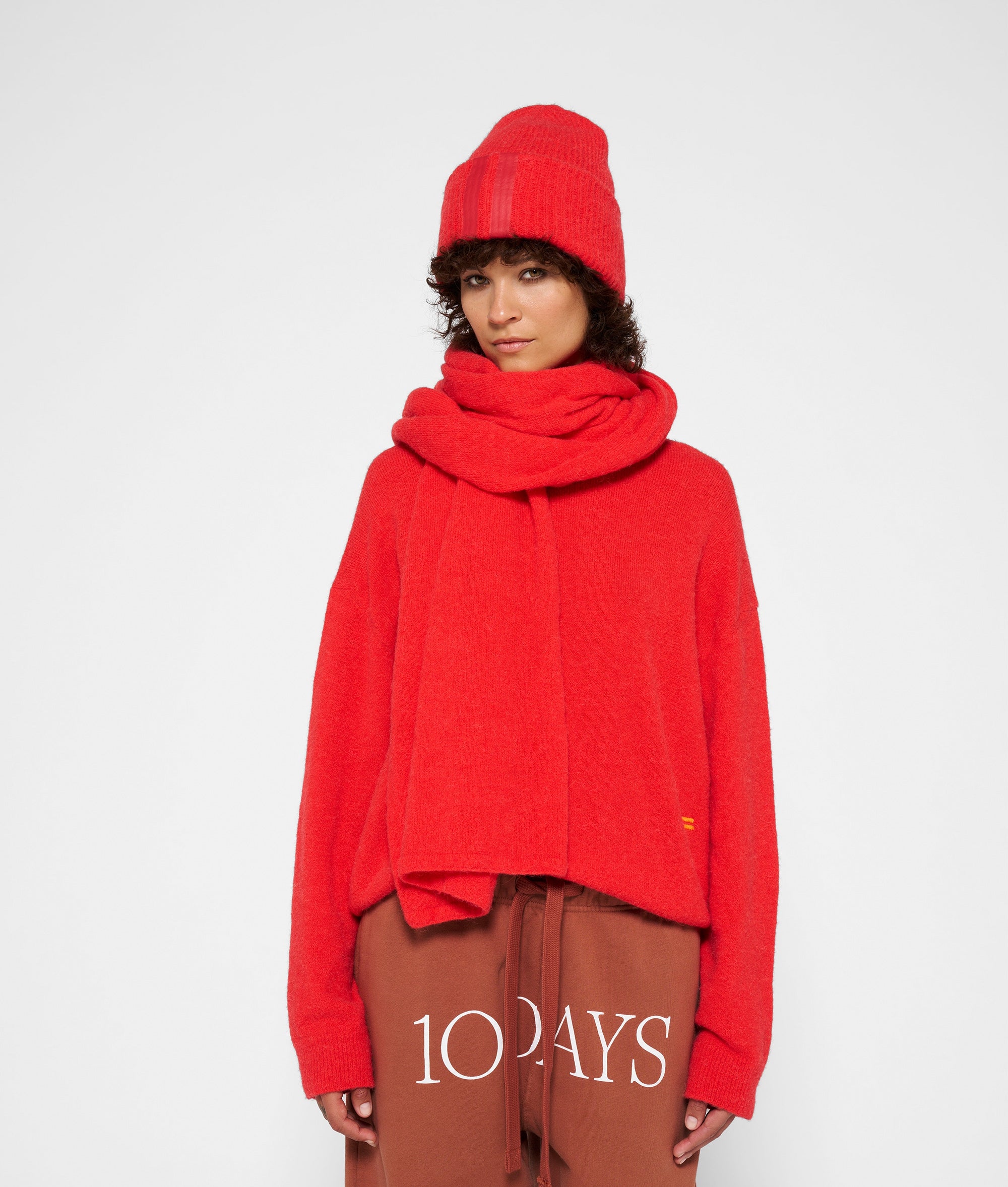 10Days_soft-knit-scarf_red_0