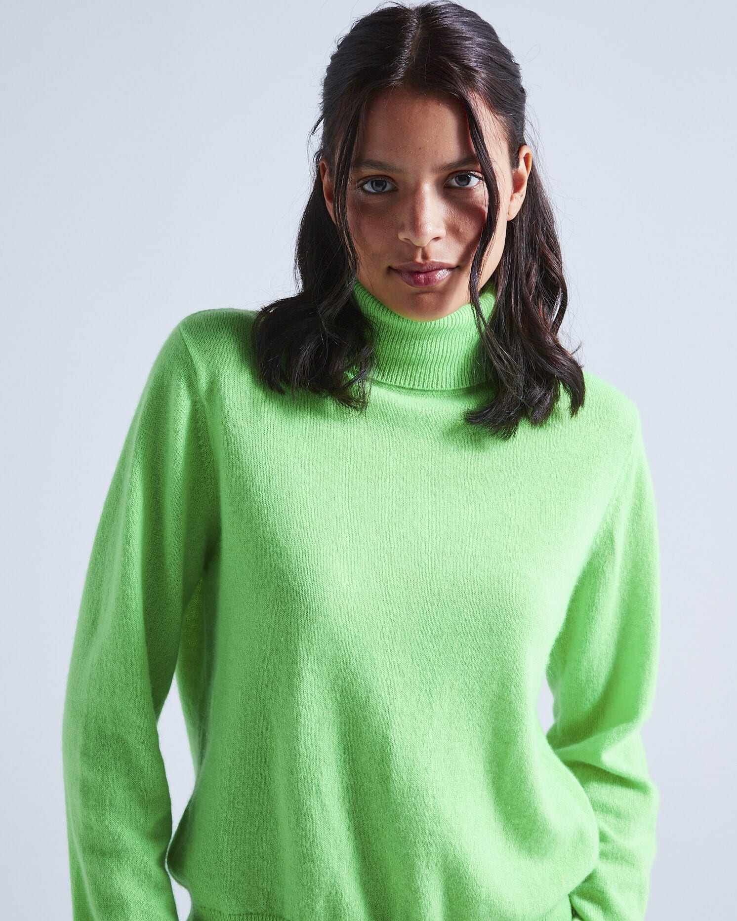 AbsolutCashmere_Themys_Neon-Green_2