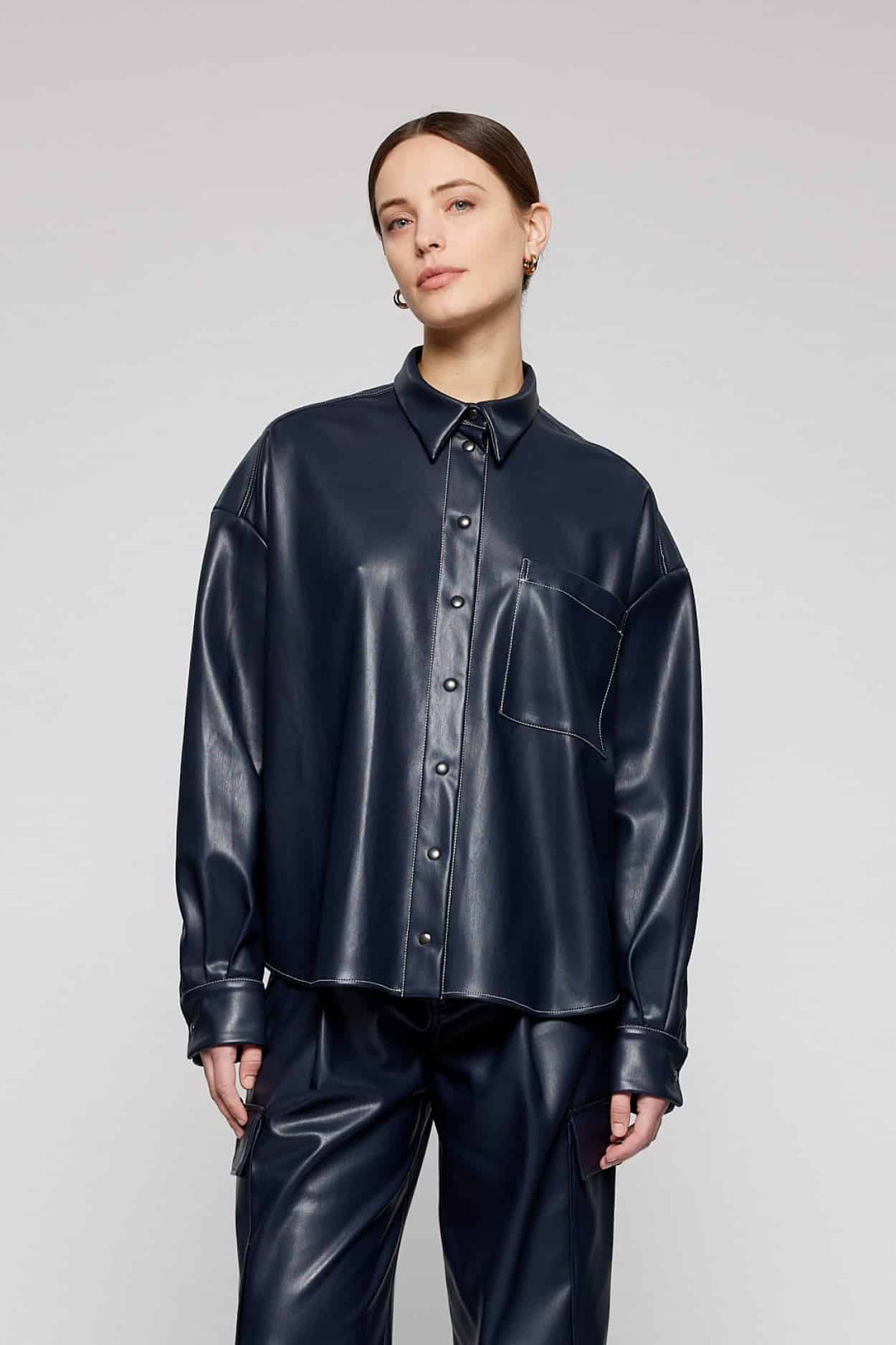 CollectorsClub_AW23_BENJI_Navy_Vegan_Leather_1_2048x2048