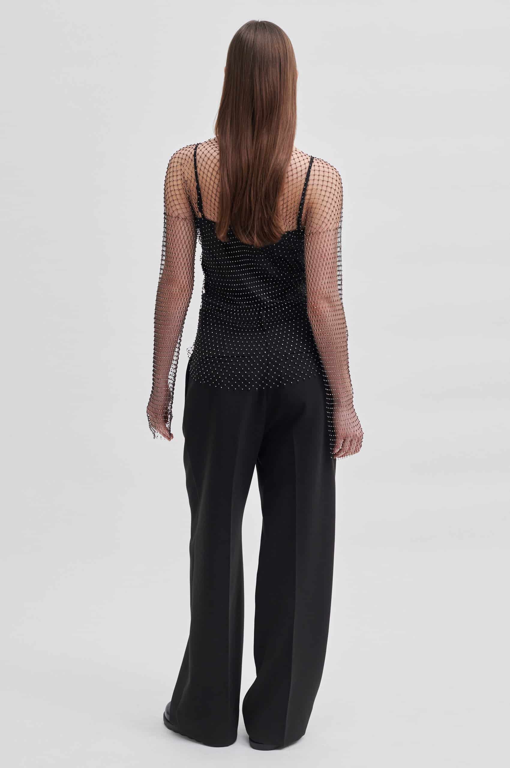 Second-Female_Gloss-Blouse_4