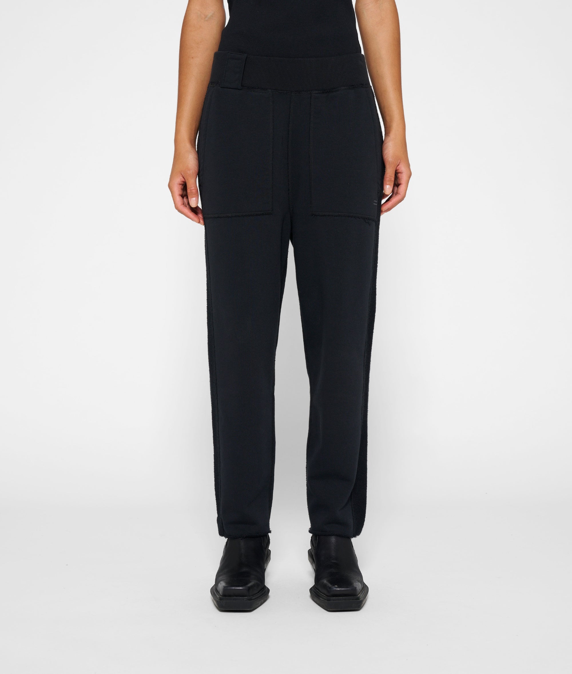 10Days_Side-Panel-Jogger_2