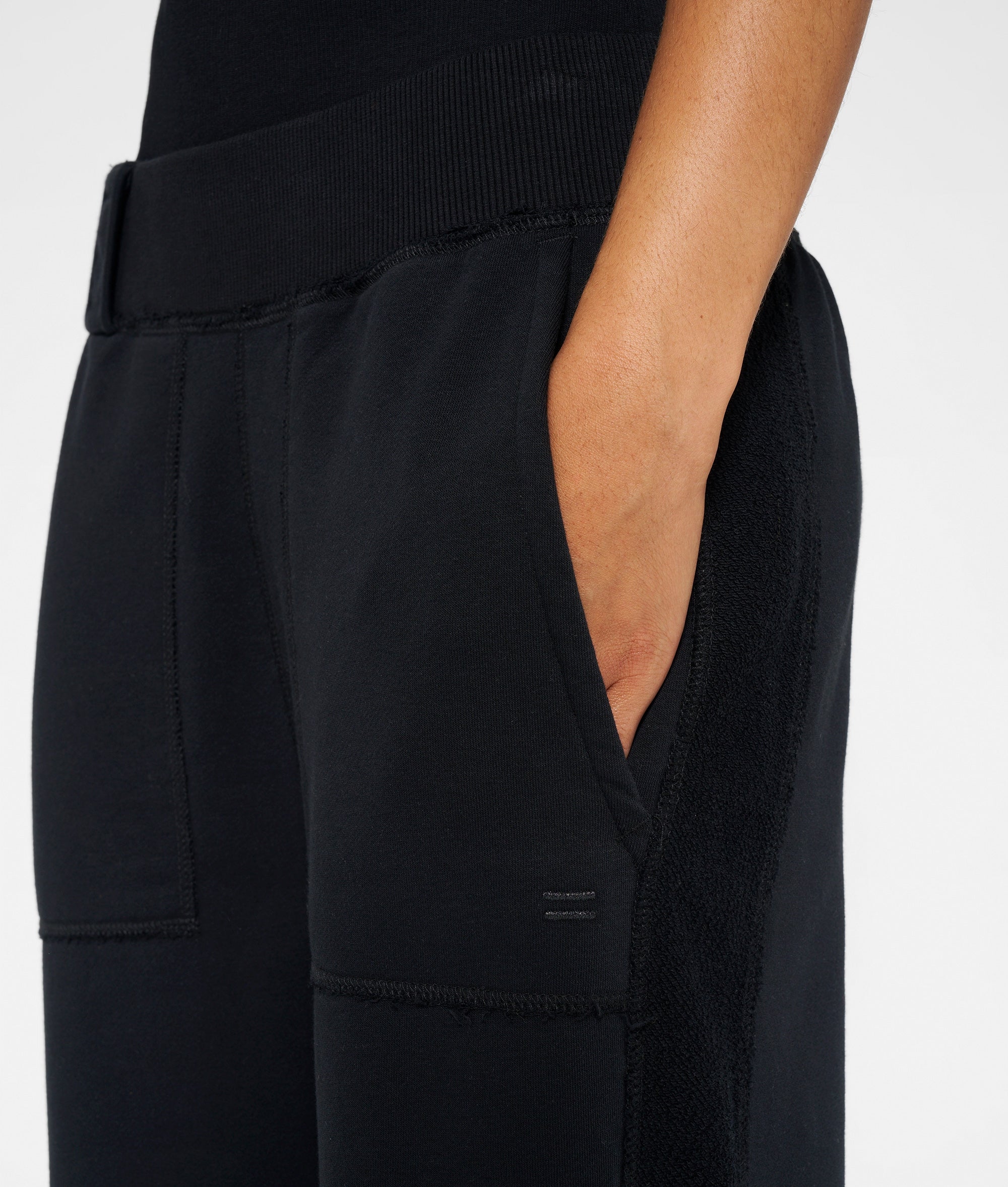 10Days_Side-Panel-Jogger_4