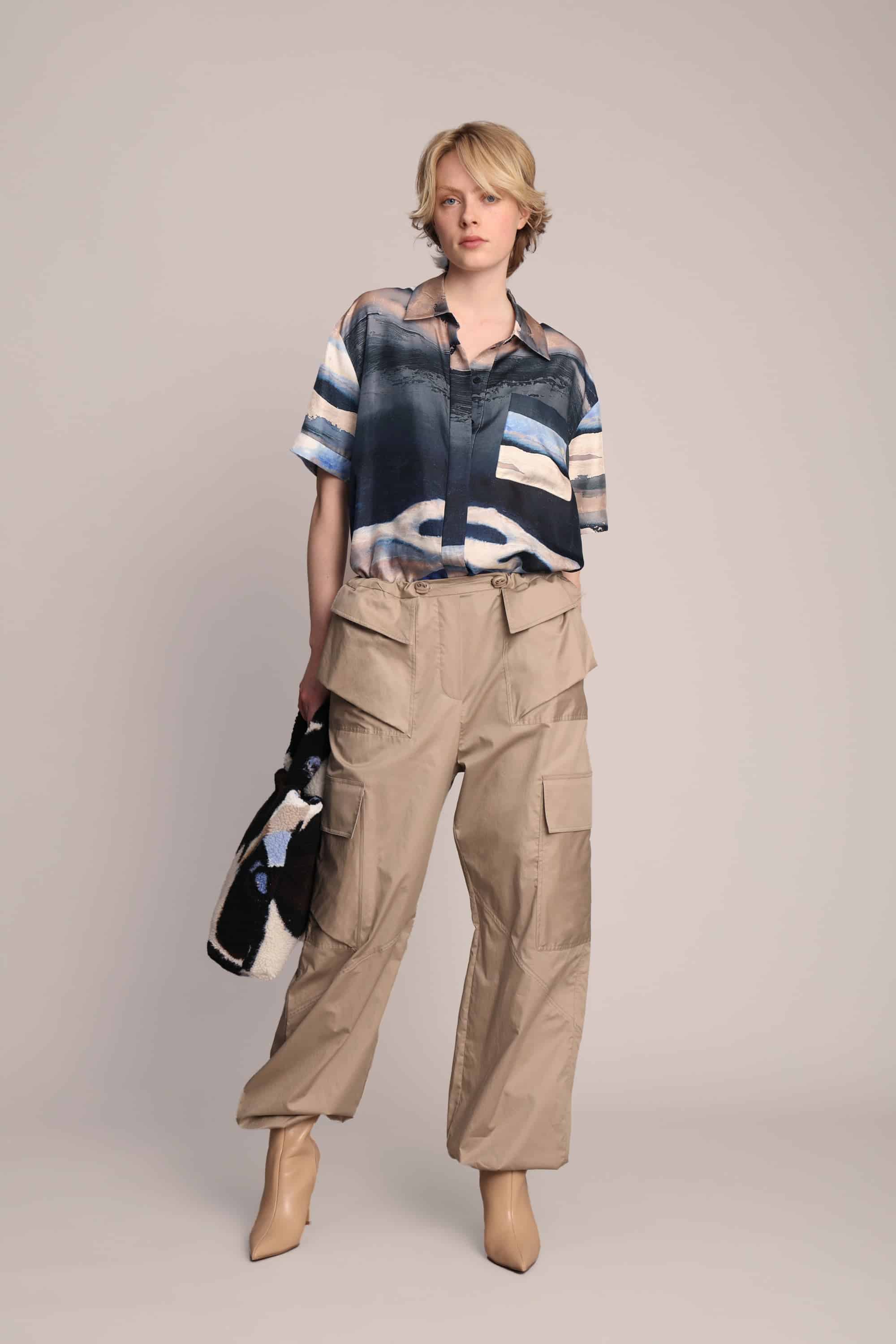 MUNTHE_LORENTZO_Blue_1