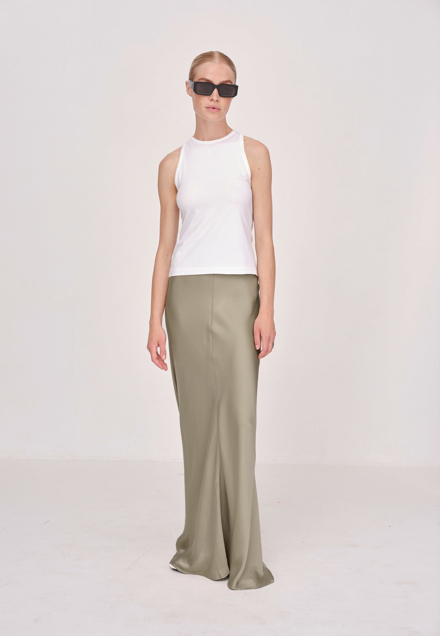 Herskind_linea-top_white_2