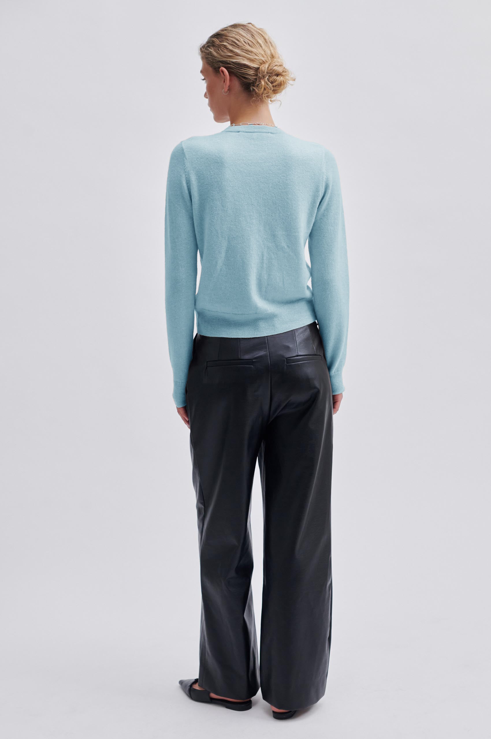 SecondFemale-Gabrielle-Cardigan_4