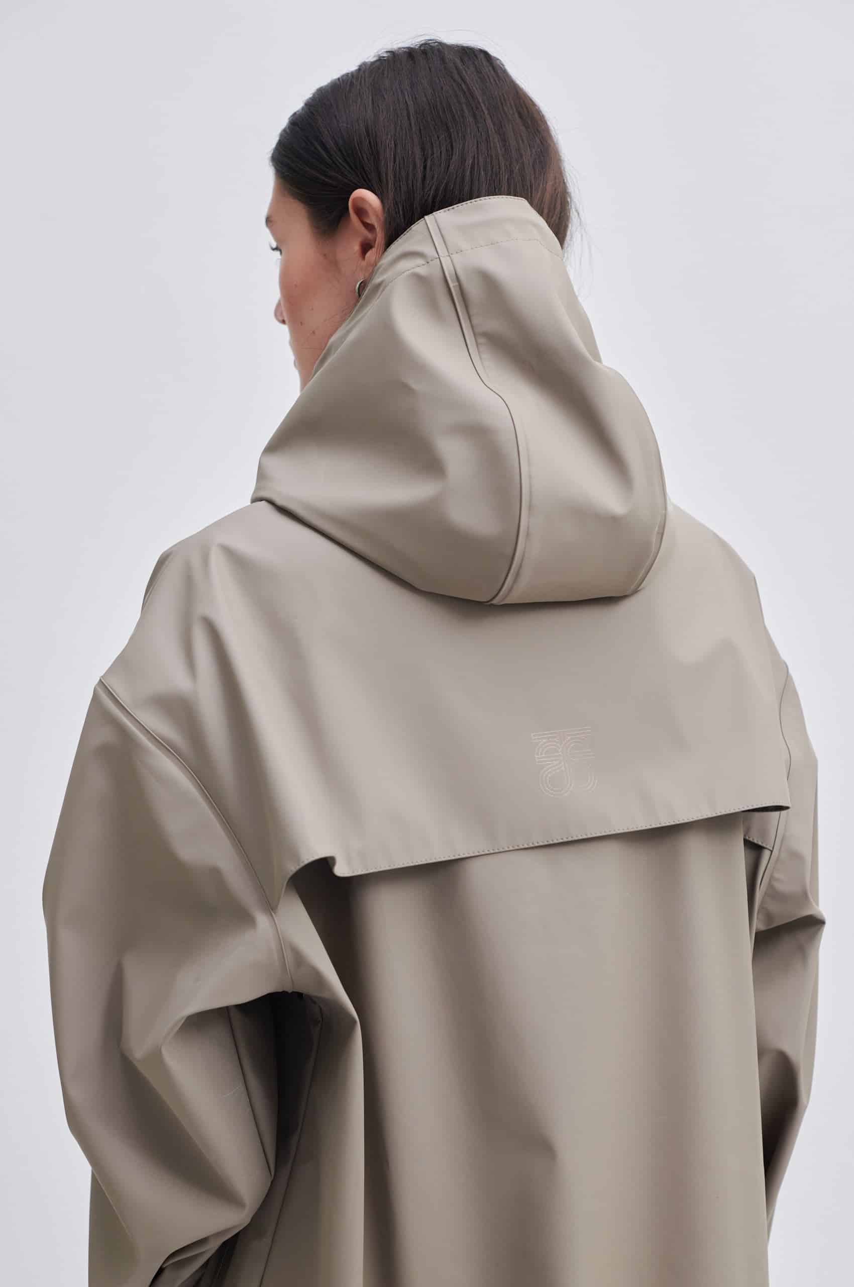 SecondFemale-Stormie-Coat_3
