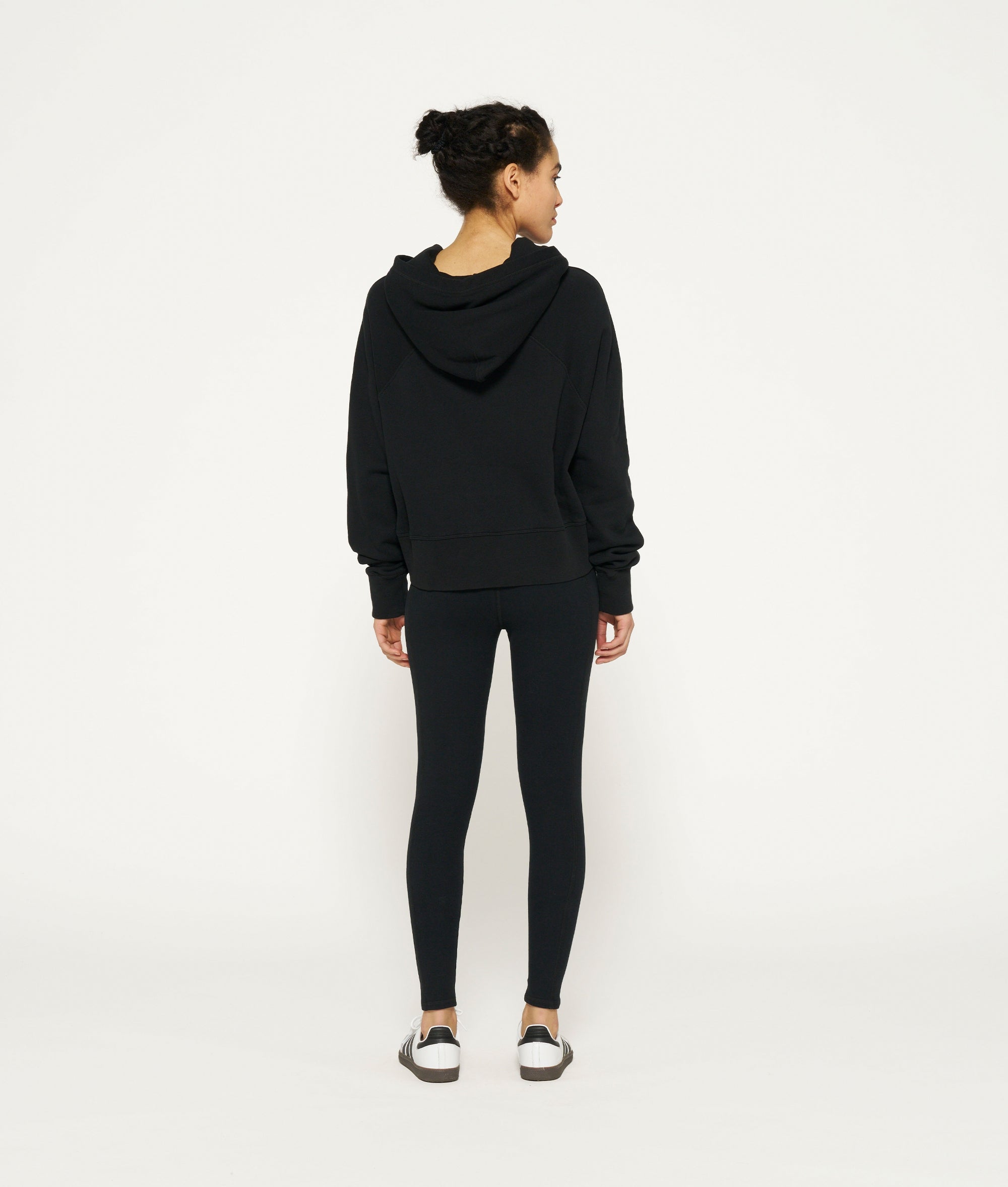 10DAYS_Cropped-hoodie-black_3