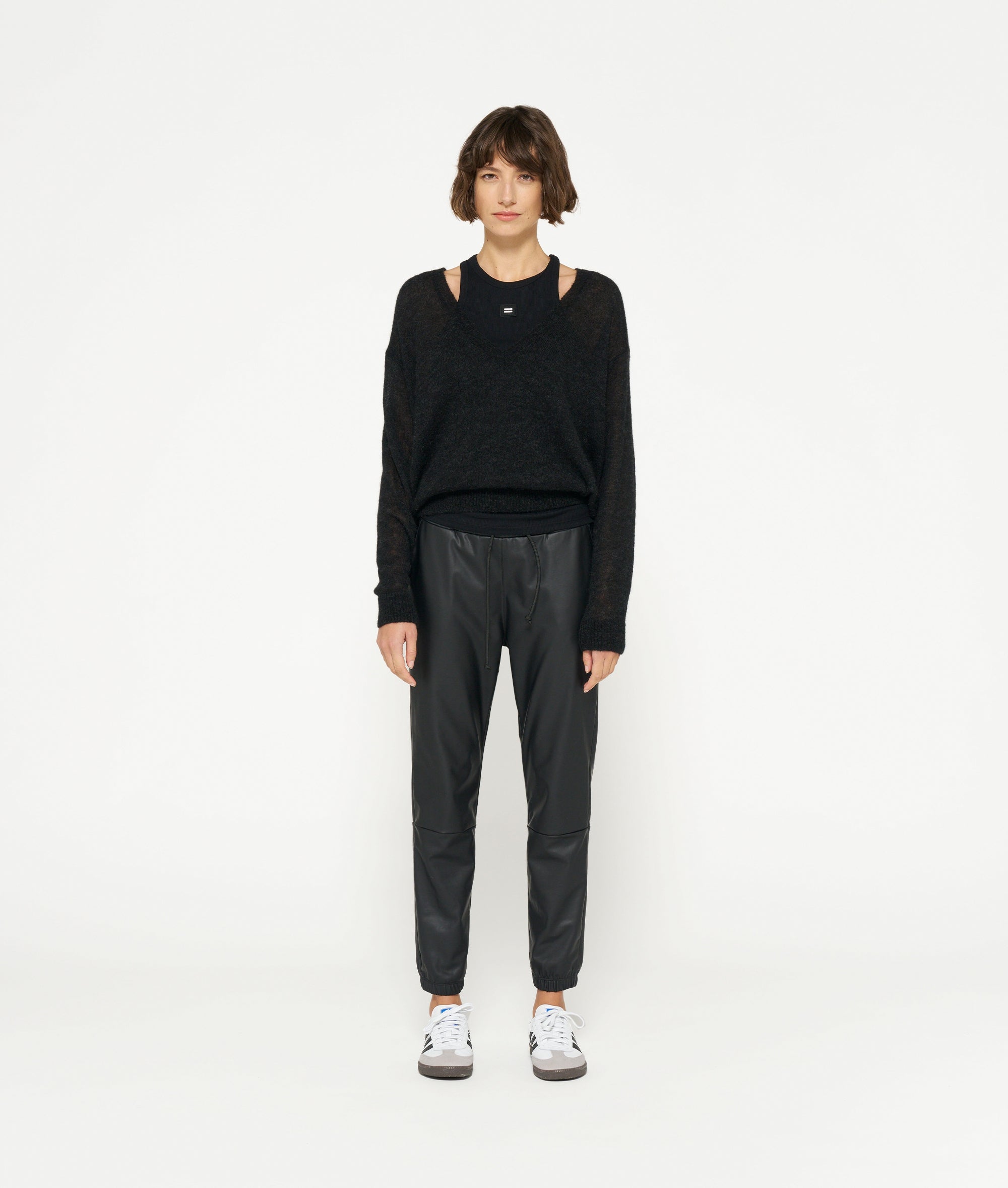 10DAYS_The-thin-sweater_Black_3