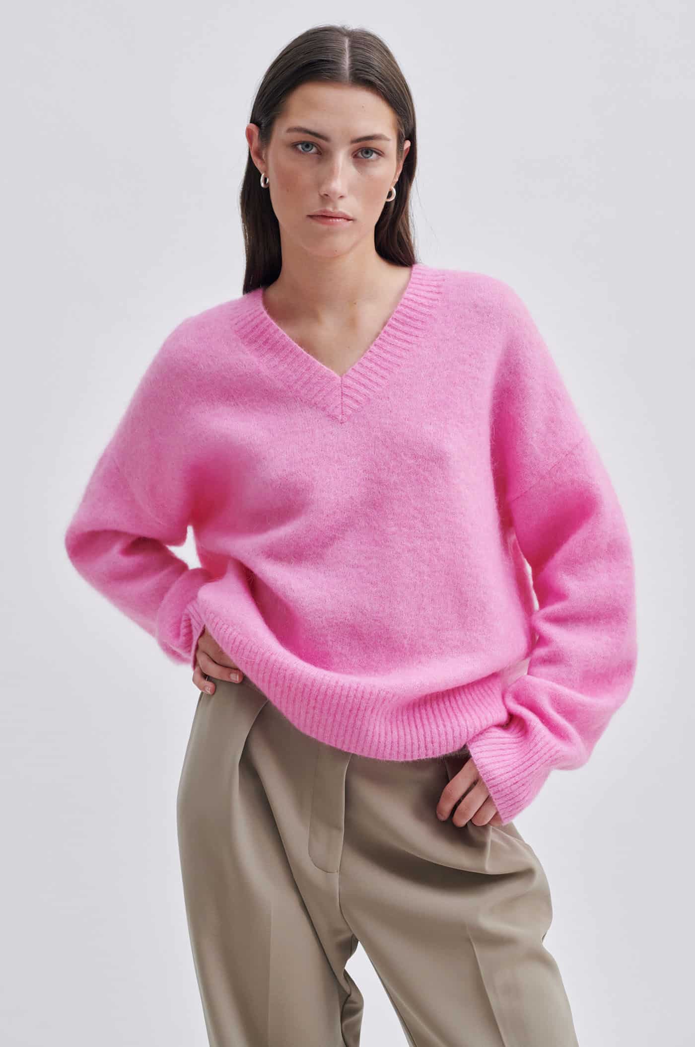 Second-Female_BROOK_KNIT_V-NECK_PINK_2