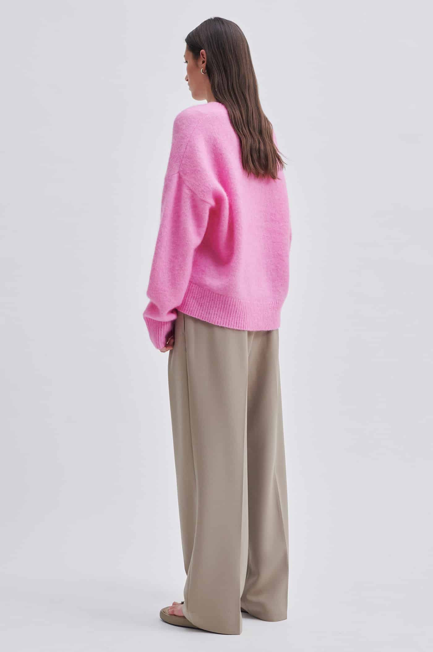 Second-Female_BROOK_KNIT_V-NECK_PINK_4