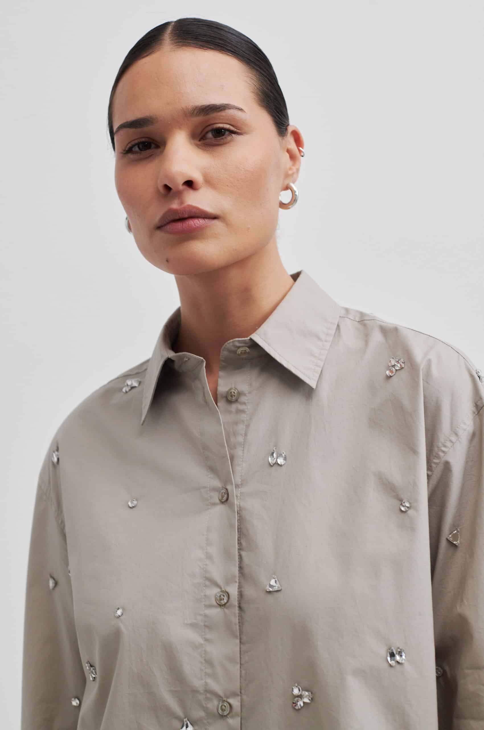 Second-Female_Calli_Classic_Shirt_Vintage_Khaki_1
