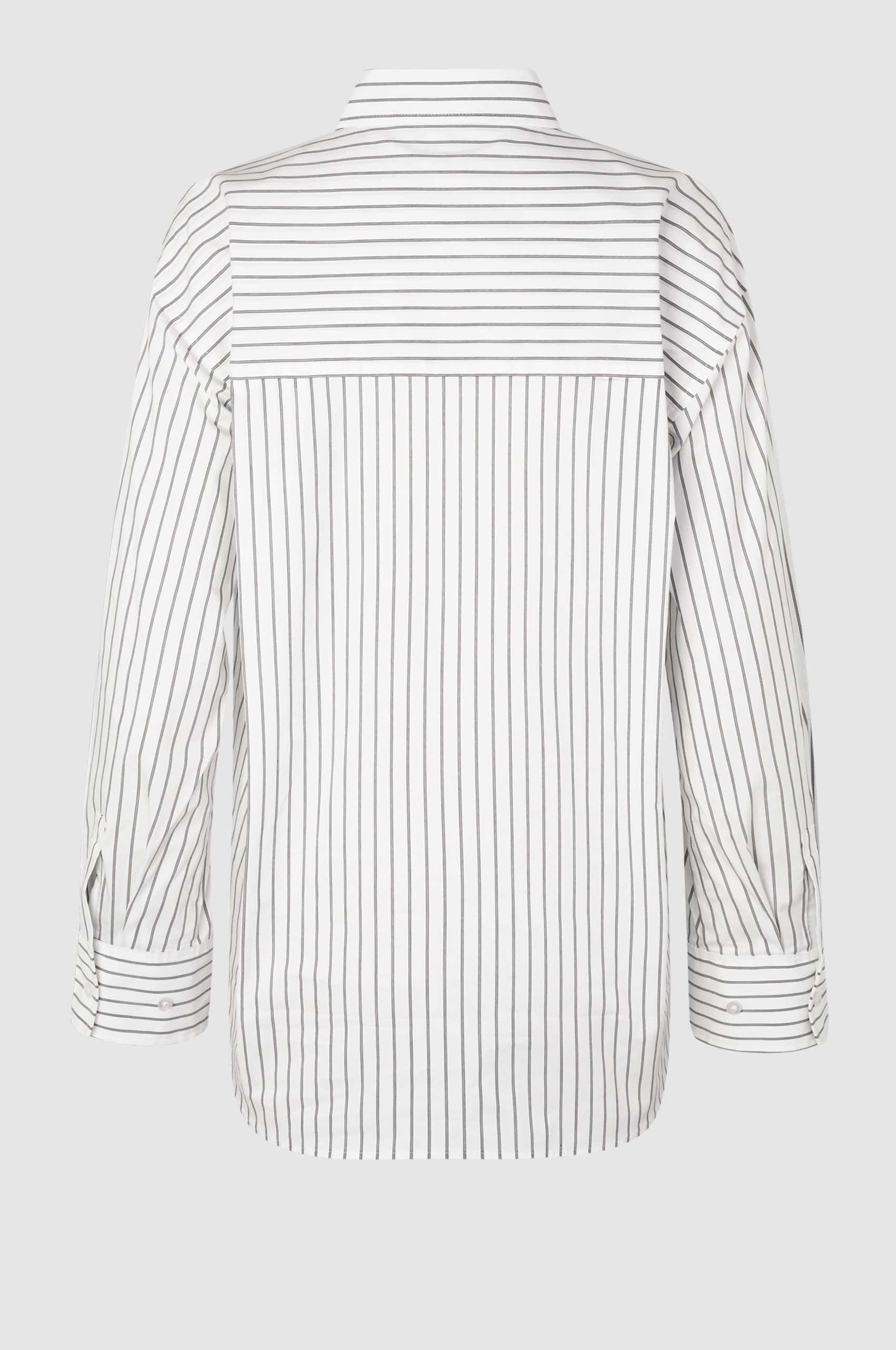 Second-Female_SOALON_Classic-Shirt_8