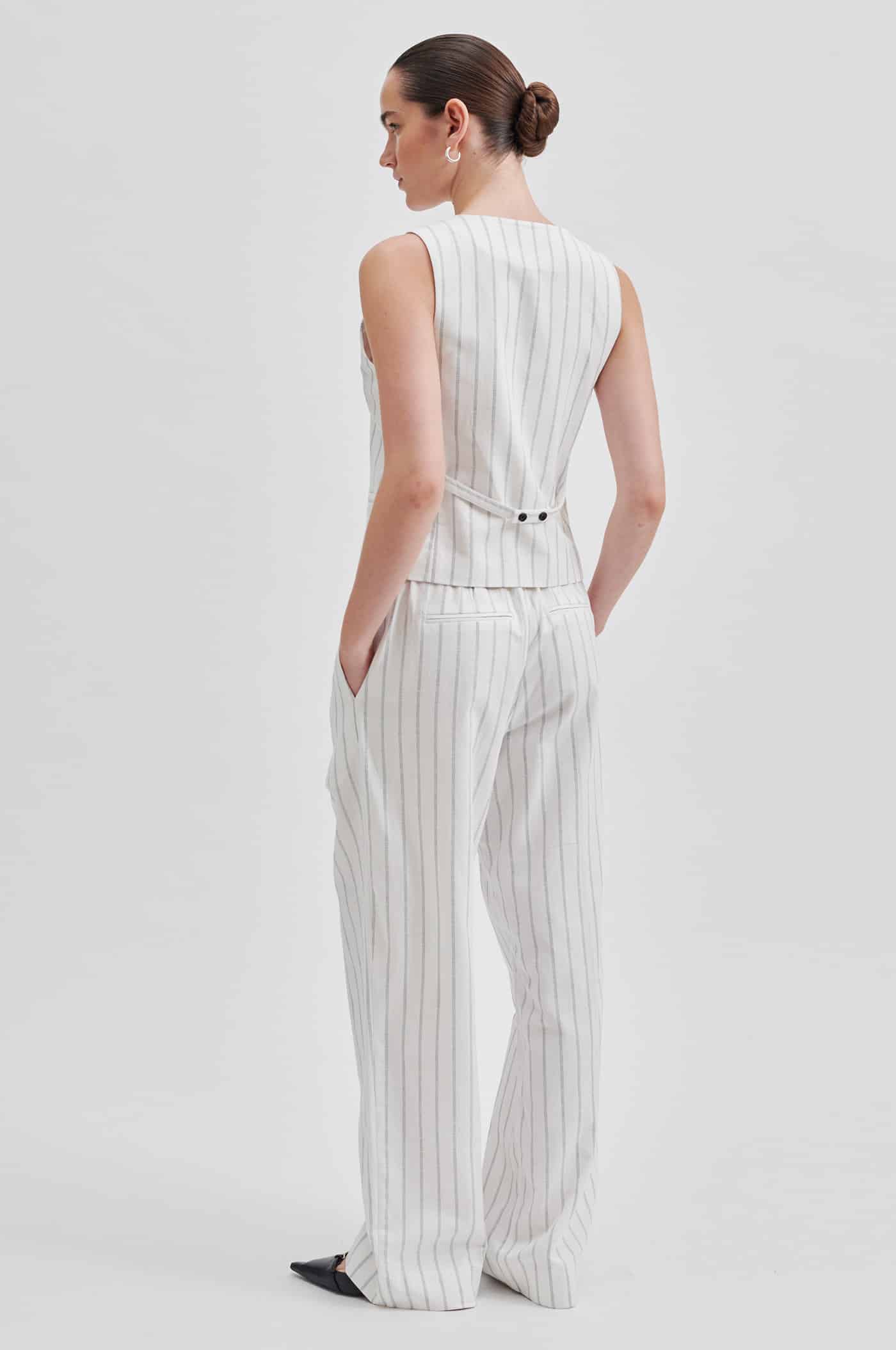 Second_female_ESANA_TROUSERS_SNOW_WHITE_5