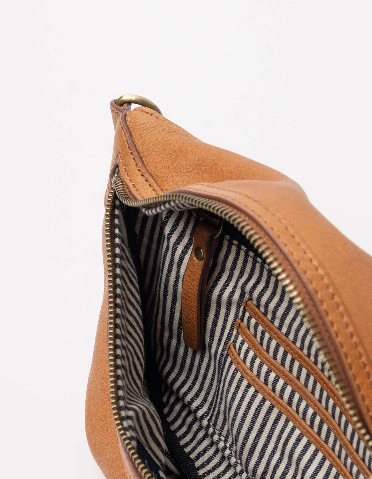 Milo-Cognac-Soft-Grain-Leather-Inside